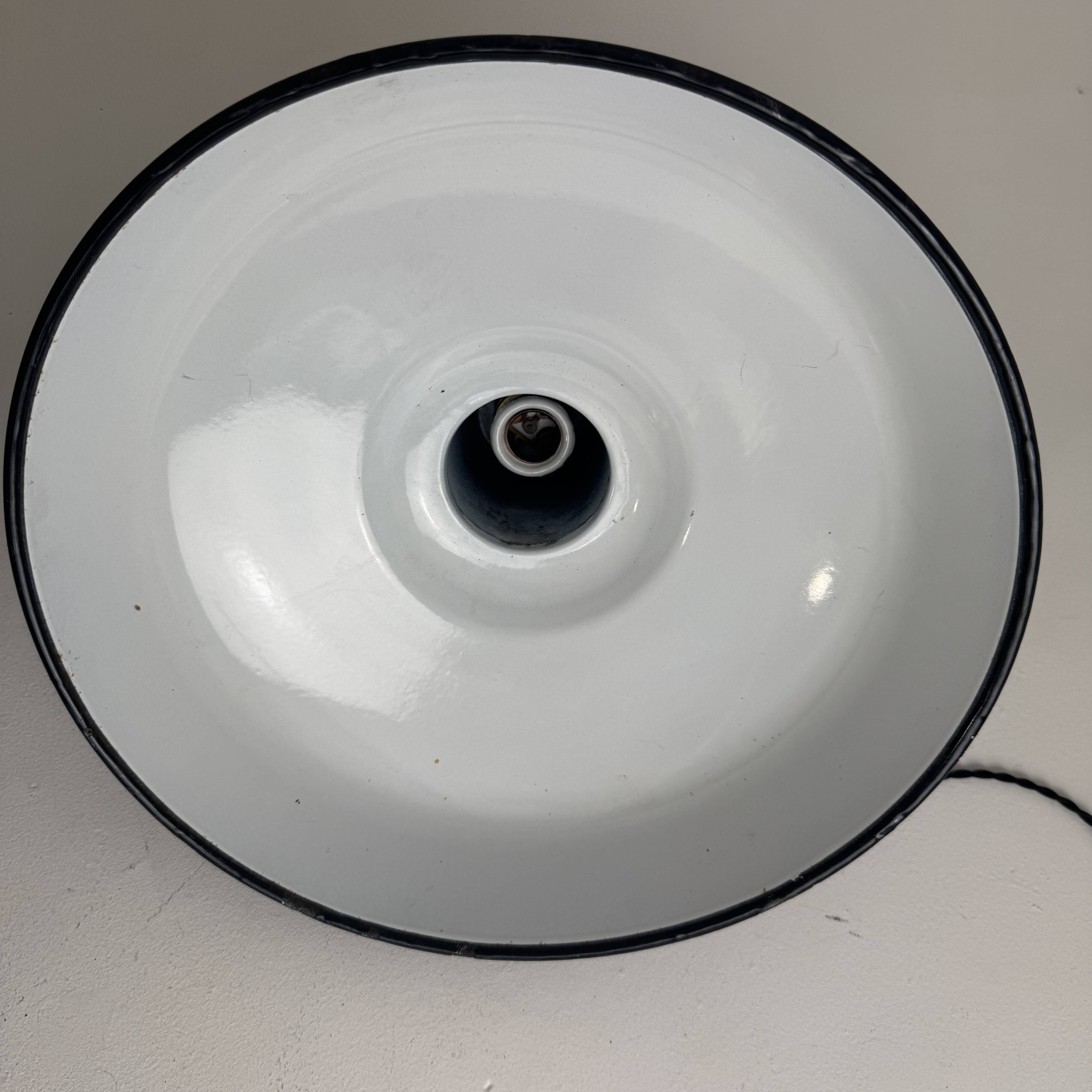 Old enamelled workshop suspension 36 cm industrial
