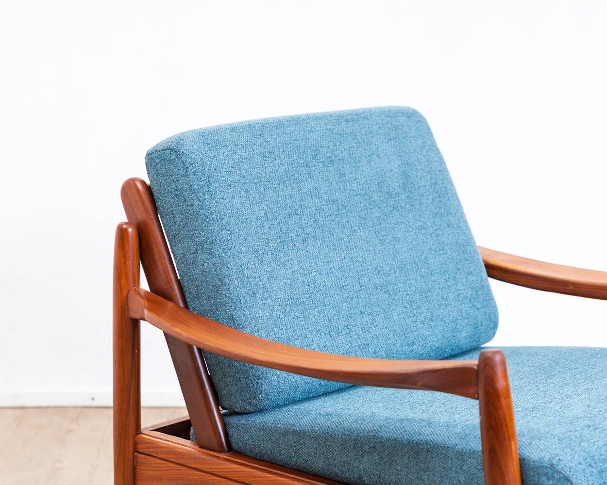Fauteuil Teak années 60 Bleu