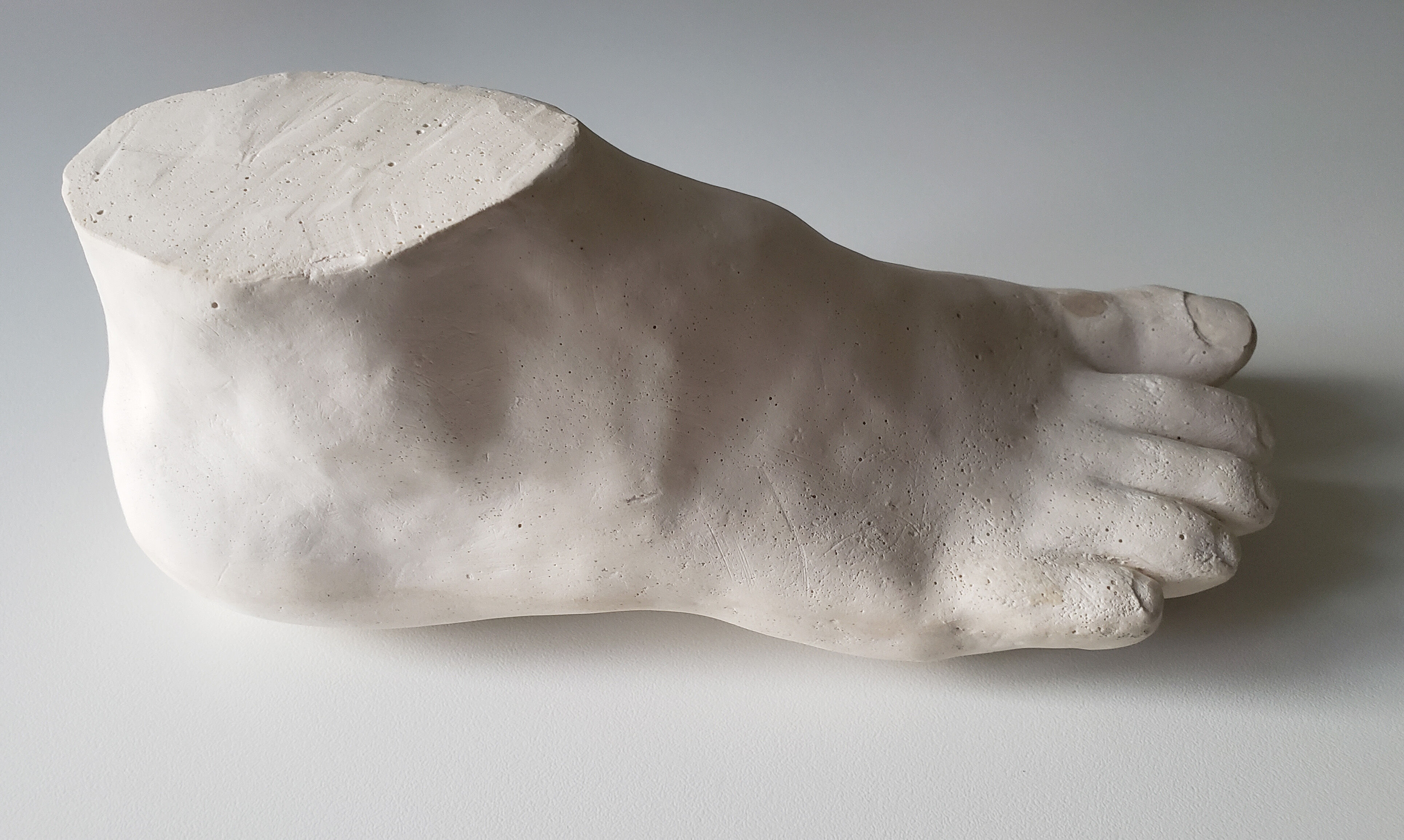 Plaster foot