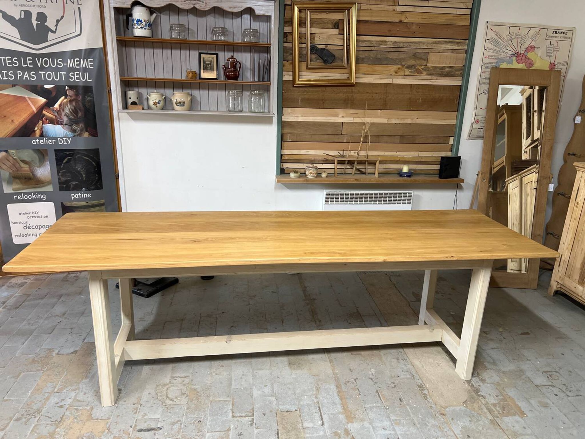 Farm table