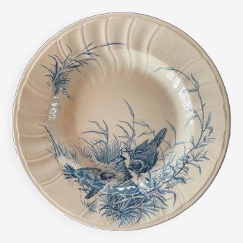 Large Round Dish Terre de fer Gien Model Birds Late 19th Century