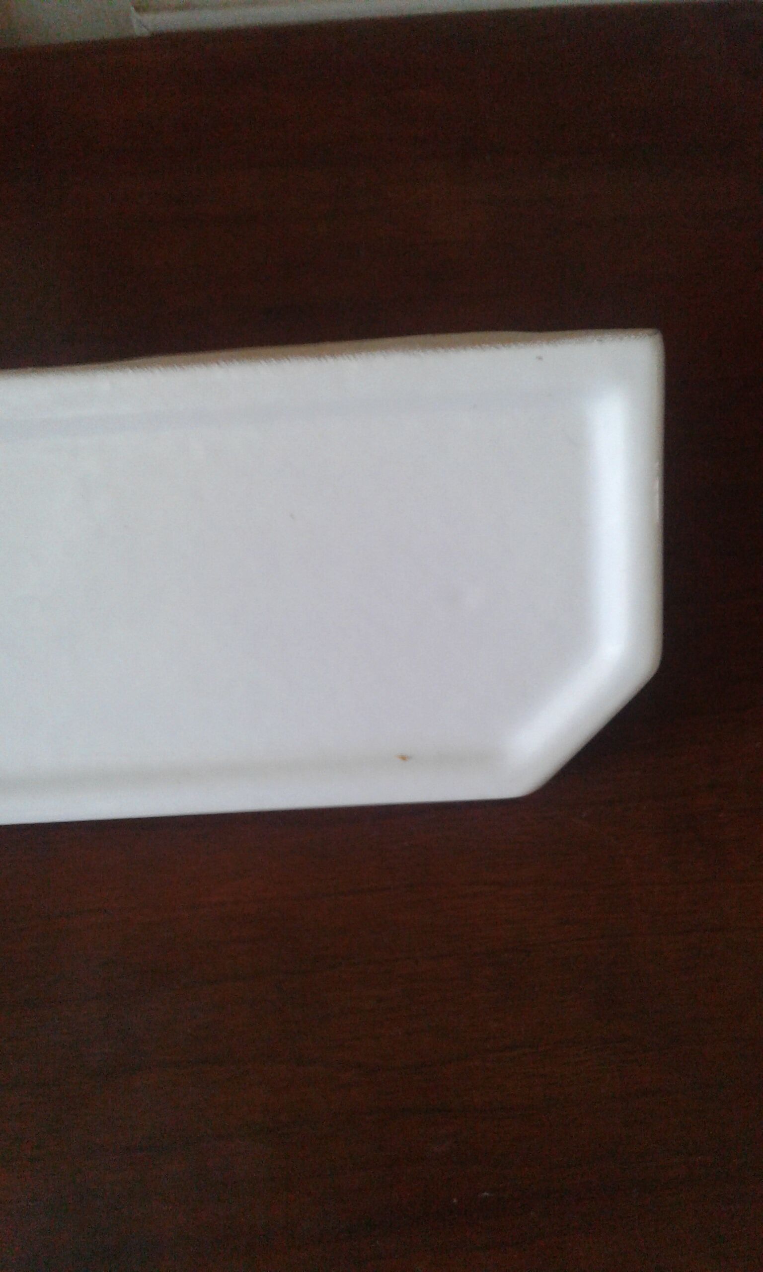 Ceramic wall shelf for bathroom