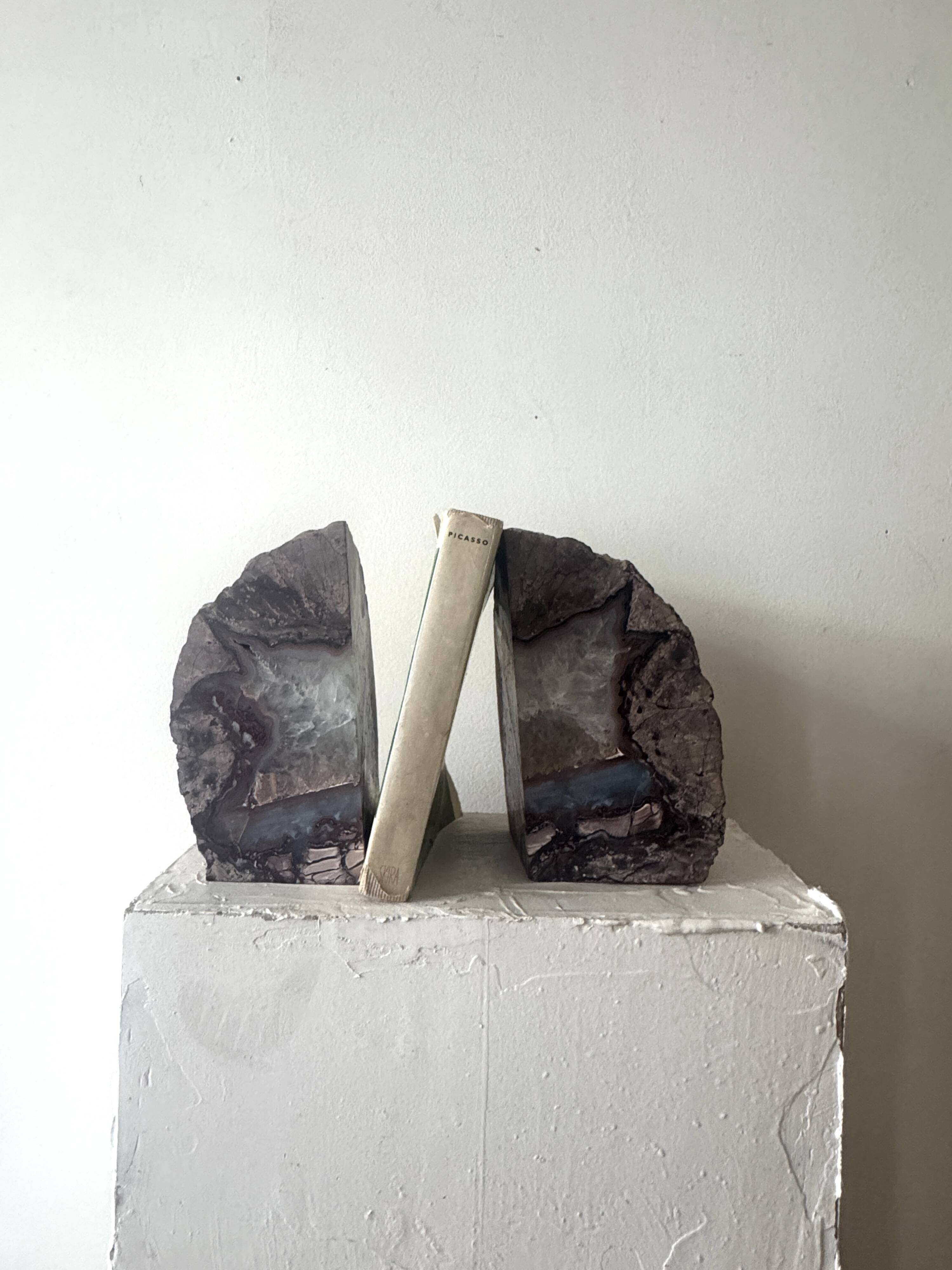 Mineral bookends made of genuine agate stone.