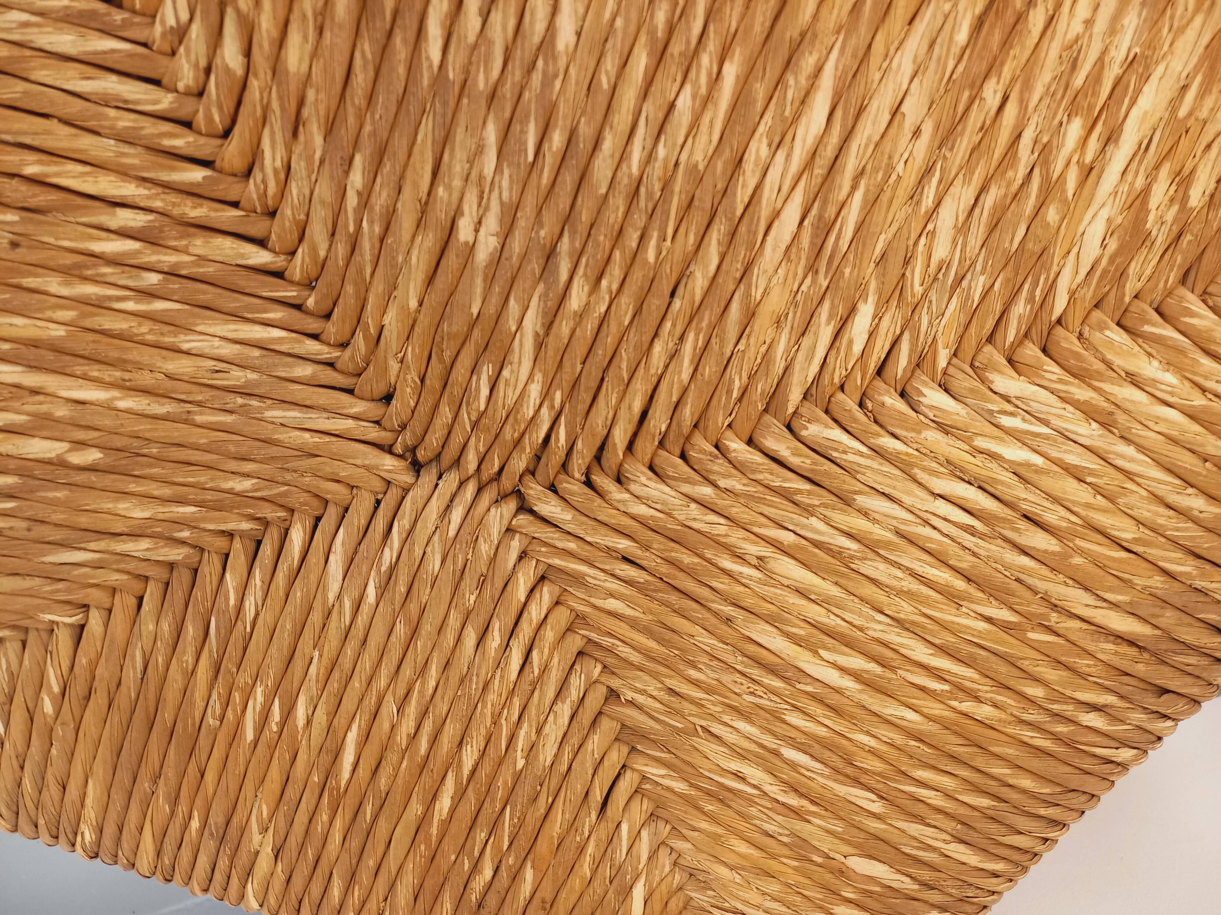 Set of 2 vintage brutalist armchairs in oak wood and straw