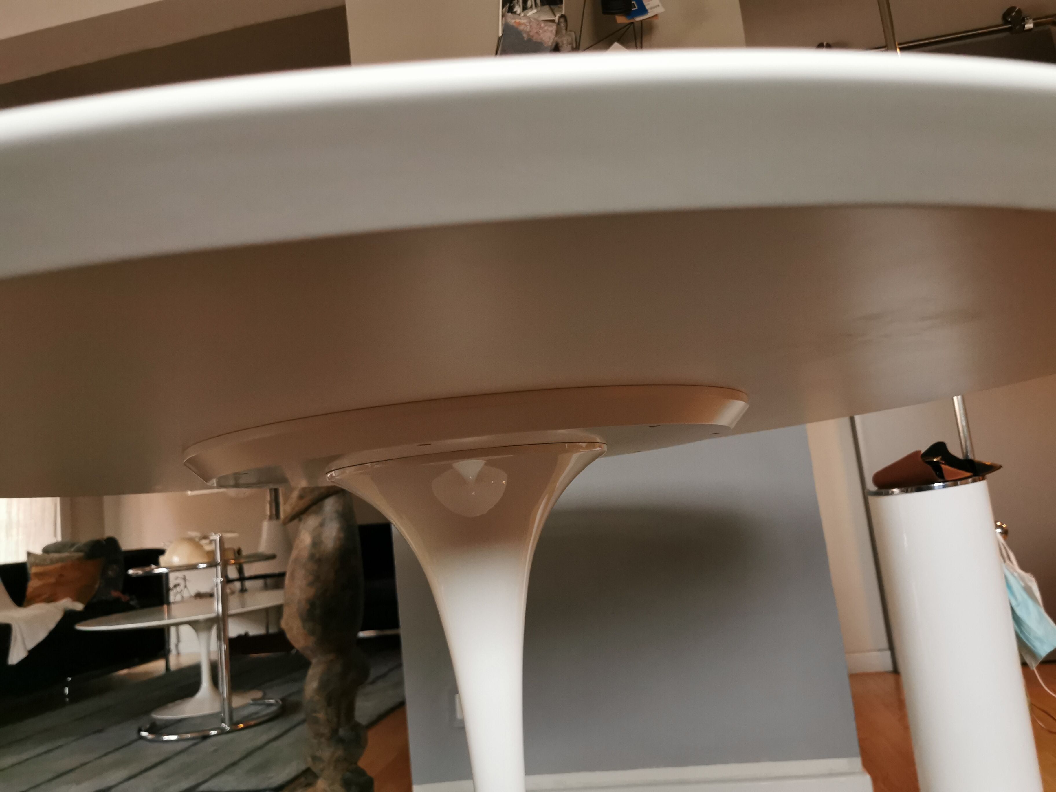 Dining room table with tulip leg