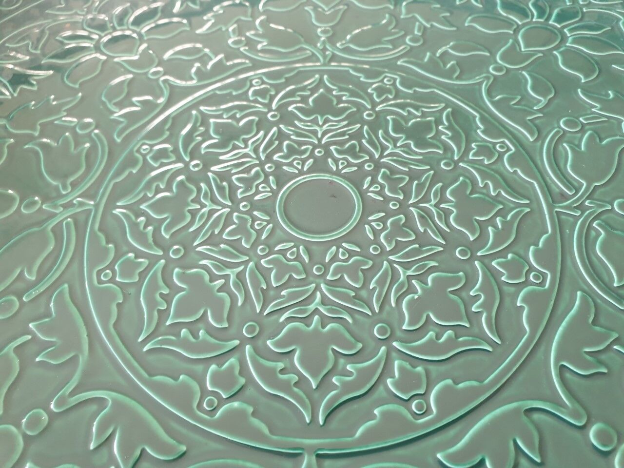 Painted sheet metal tray