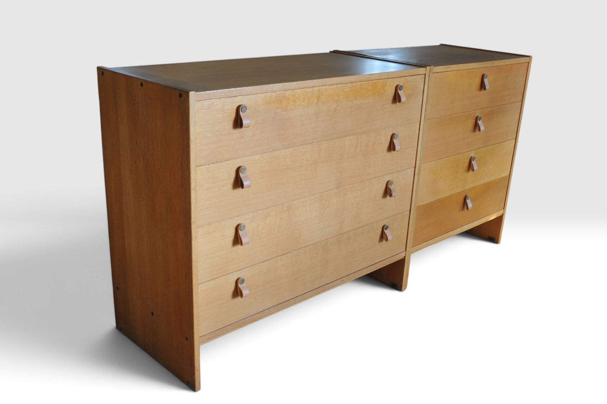 2 commodes Søborg en chêne scandinave