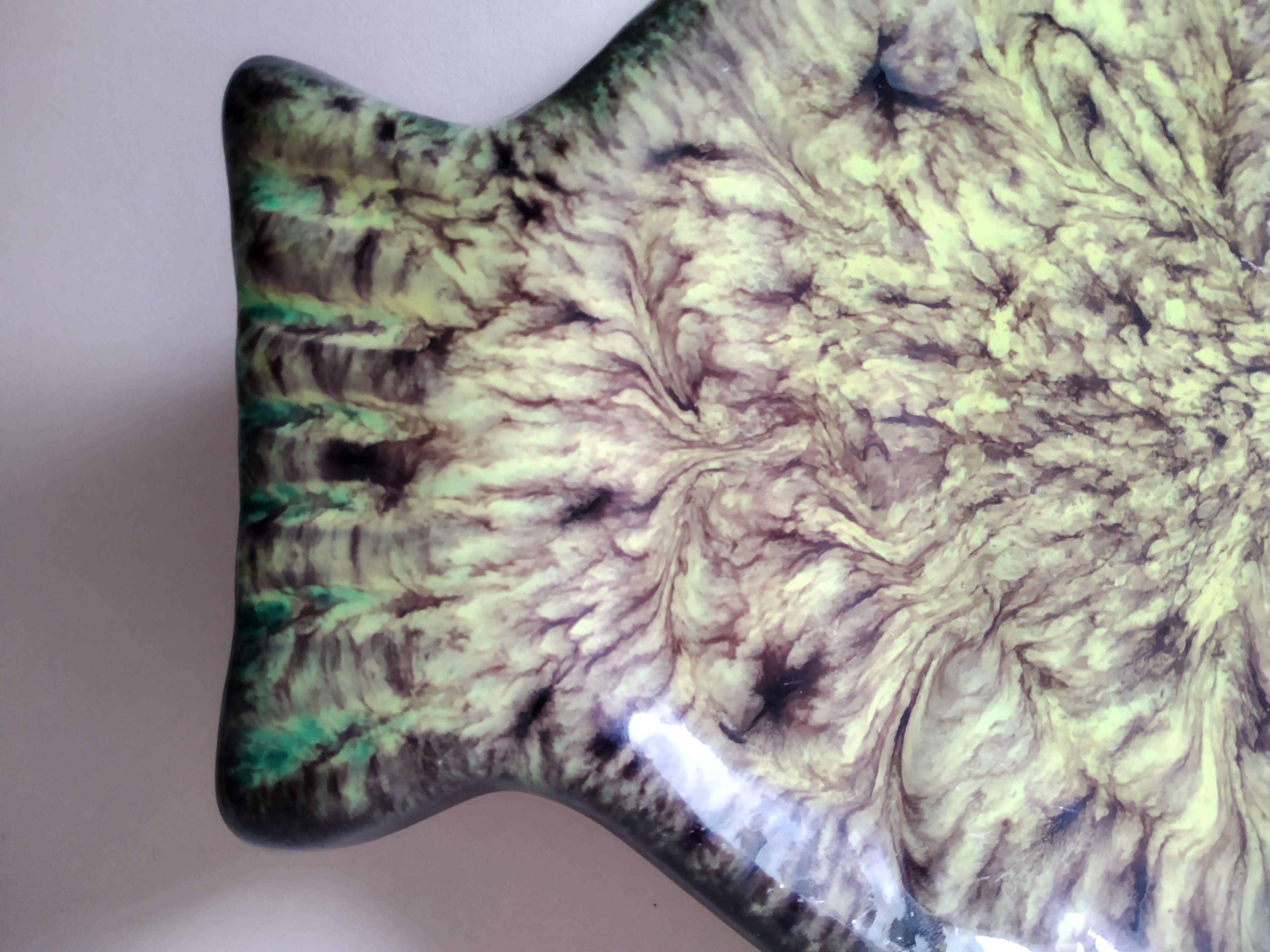 Ceramic dish by Marius Giuge Vallauris