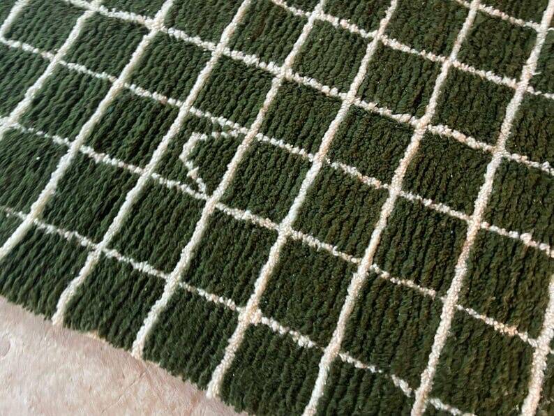 Handmade pure wool rug, size 140 x 260 cm.