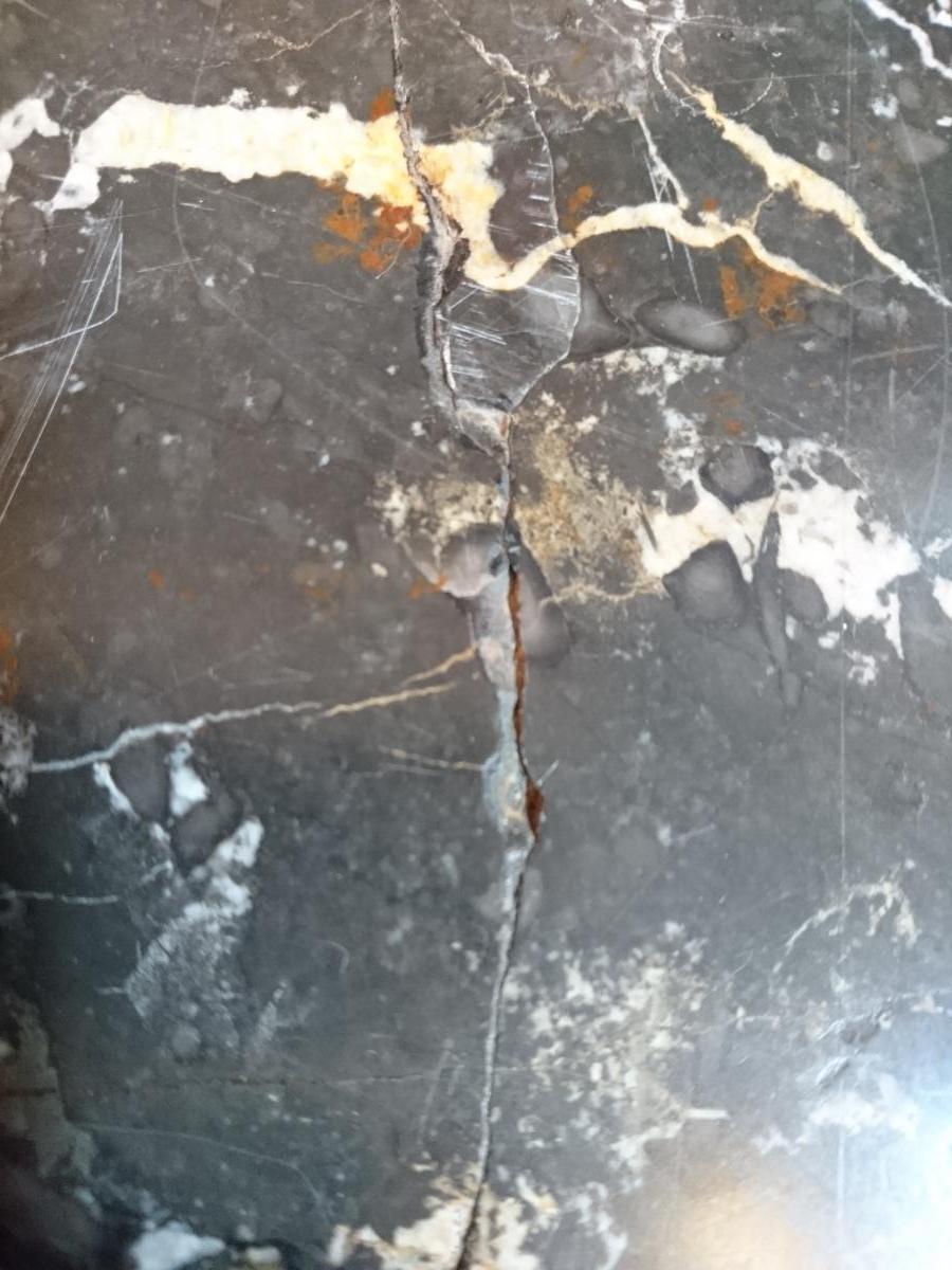 "Convenient time end XVI XVIII Saintongeaise plateau in marble"