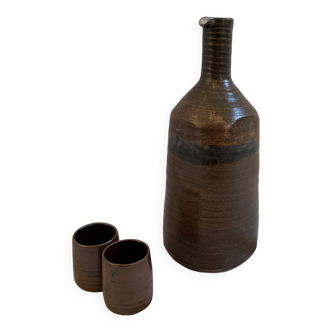 Parabis stoneware carafe with its 2 glasses
