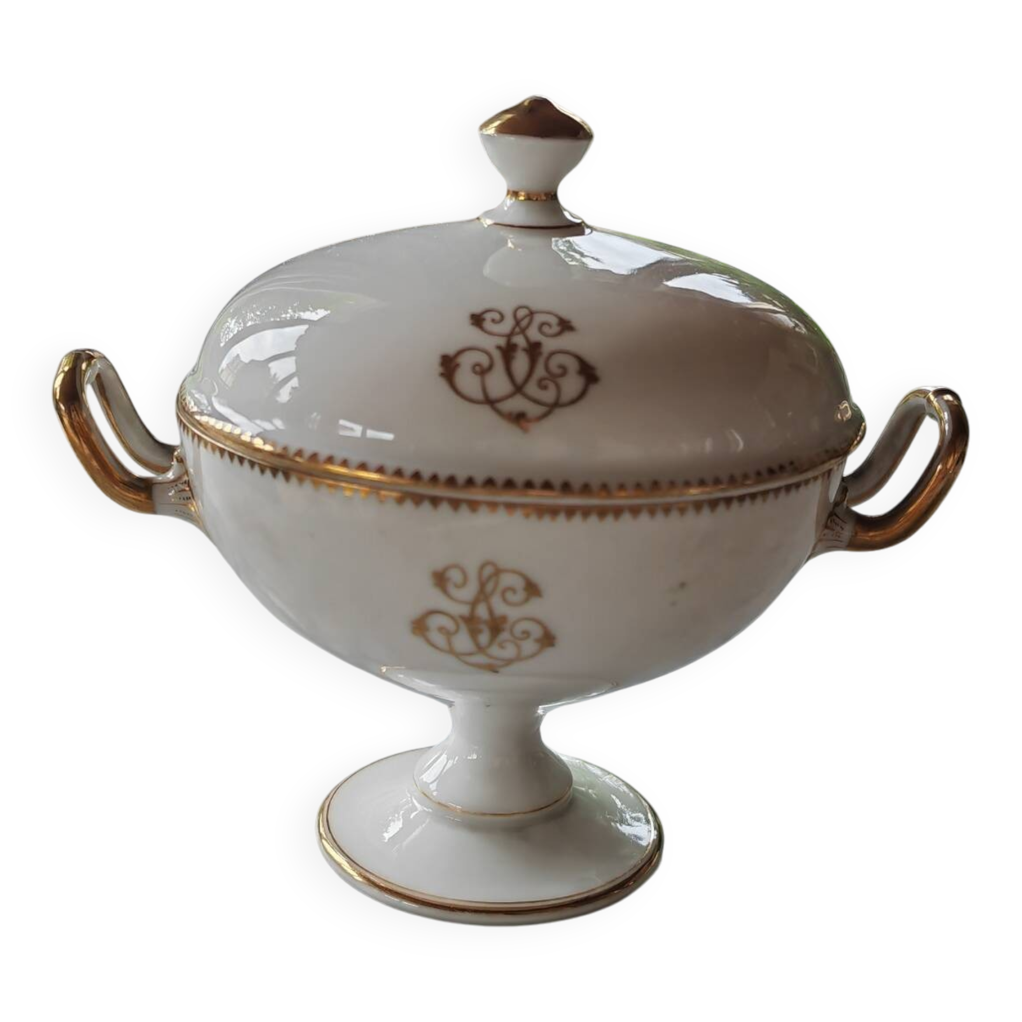 Paris porcelain sugar bowl