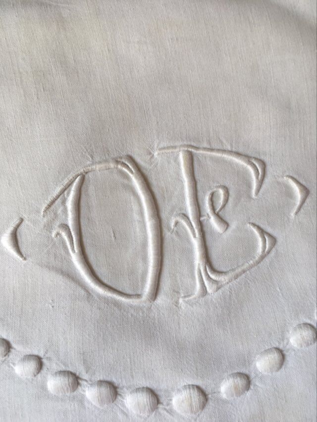 Drap fil de lin ancien avec monogramme OB