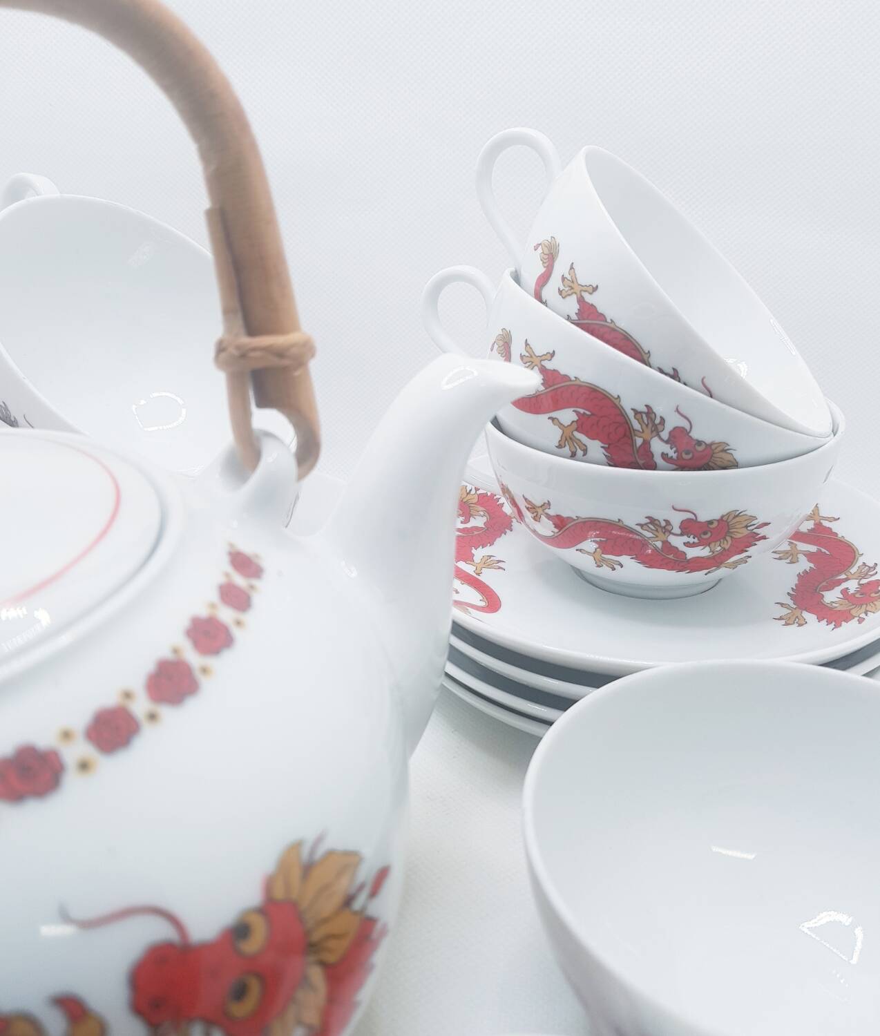 Théière dragon en porcelaine bavaroise