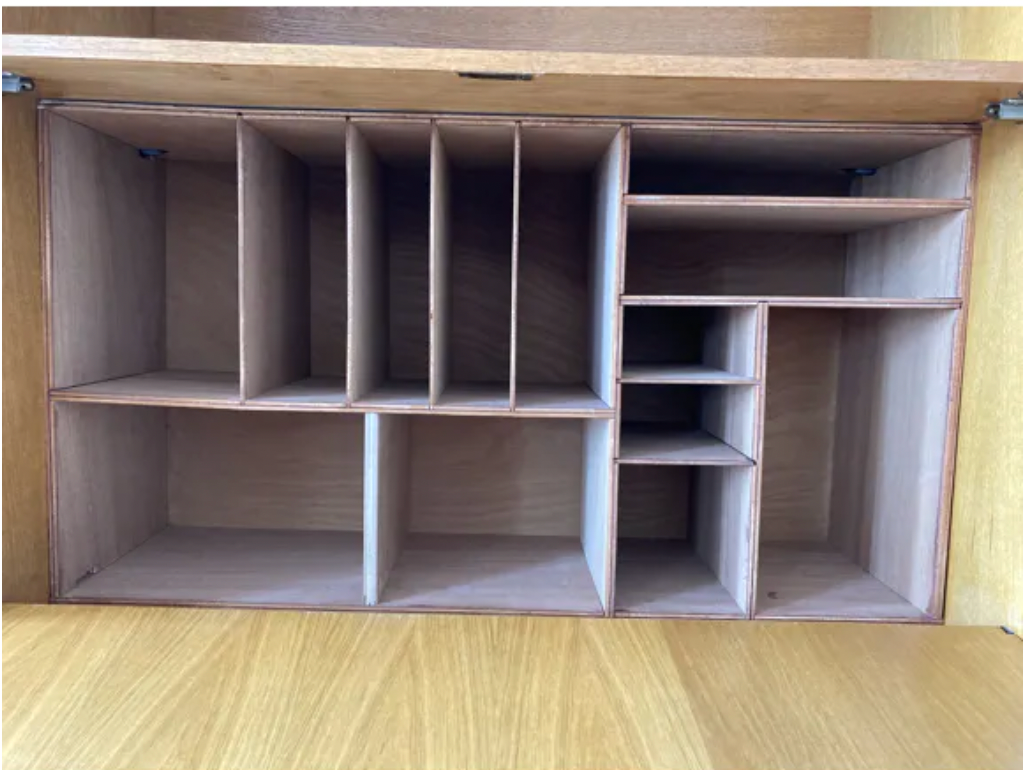 Secretary compass feet