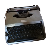 Underwood typewriter 18