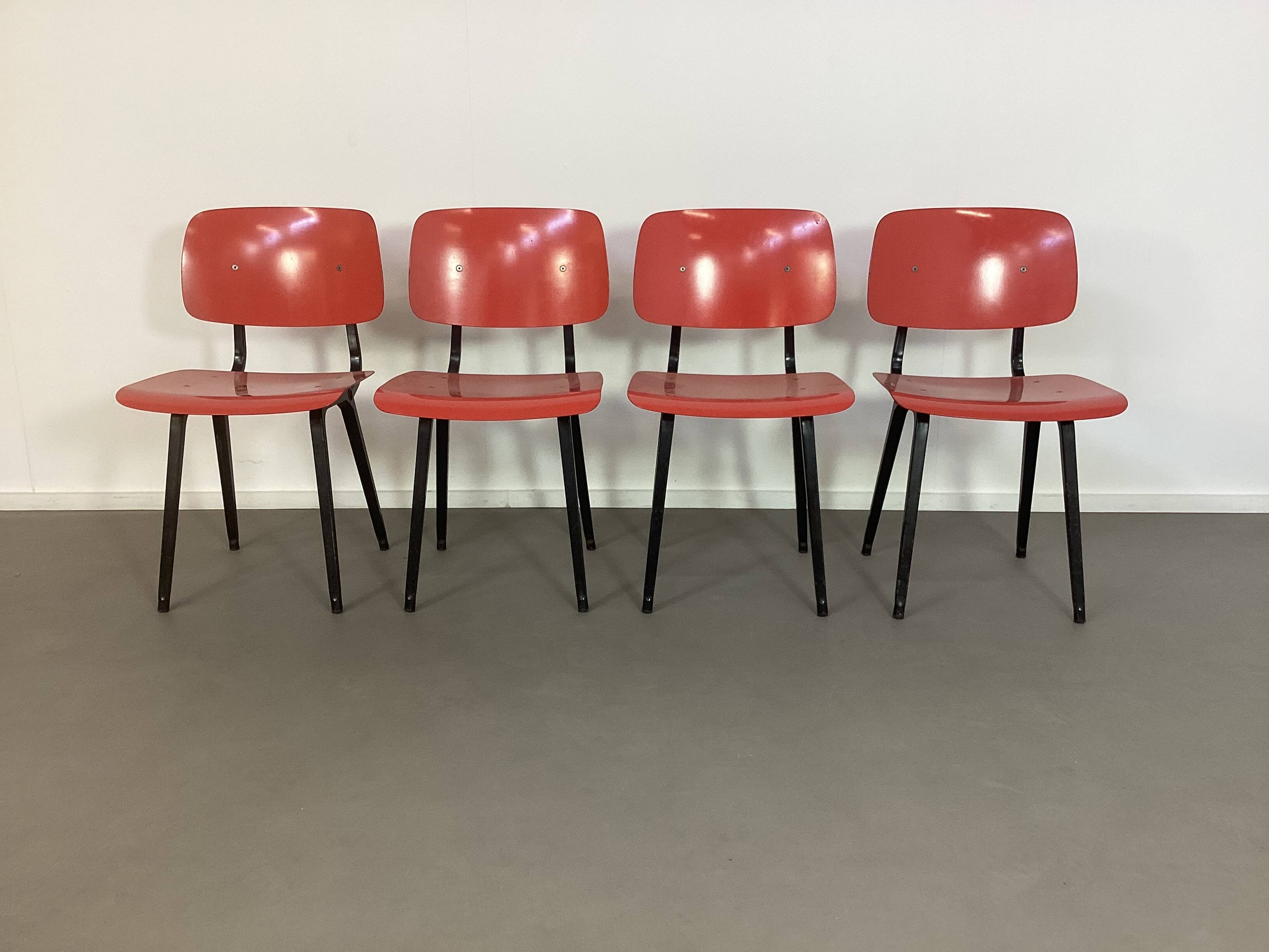 4 Red Revolt chairs by Friso Kramer from the 1960s.