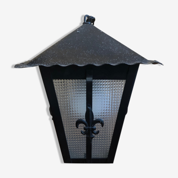 Ancienne suspension lanterne métal noir fleur de lys + verre moulé vintage