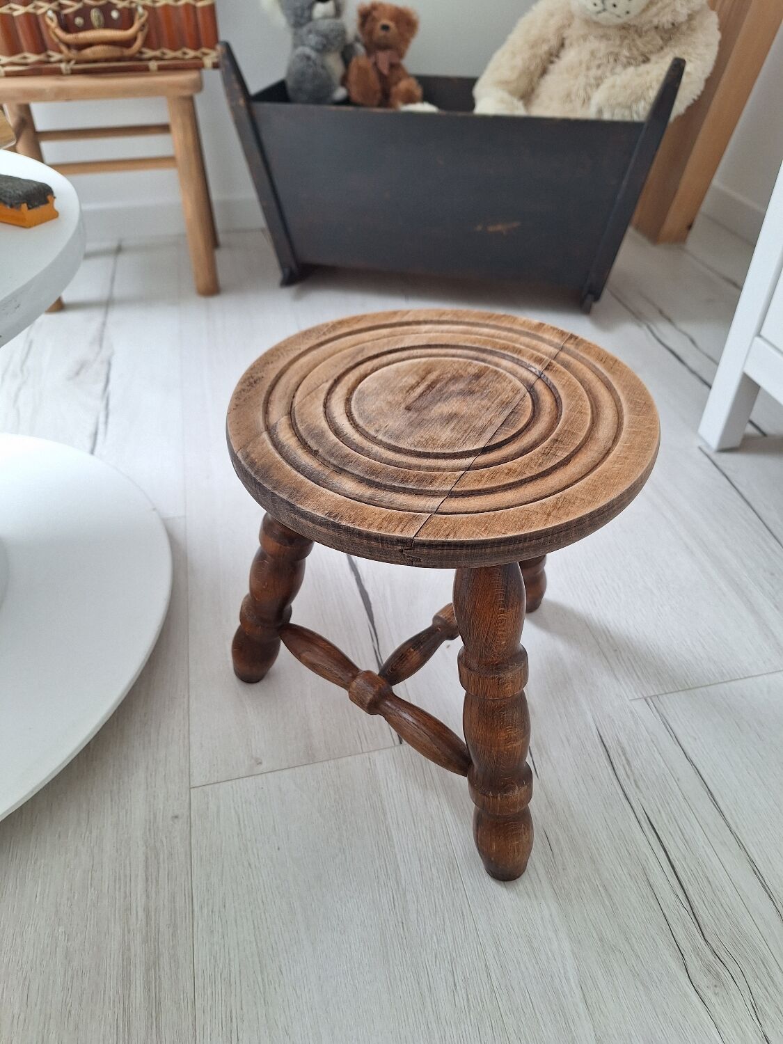 Vintage tripod stool
