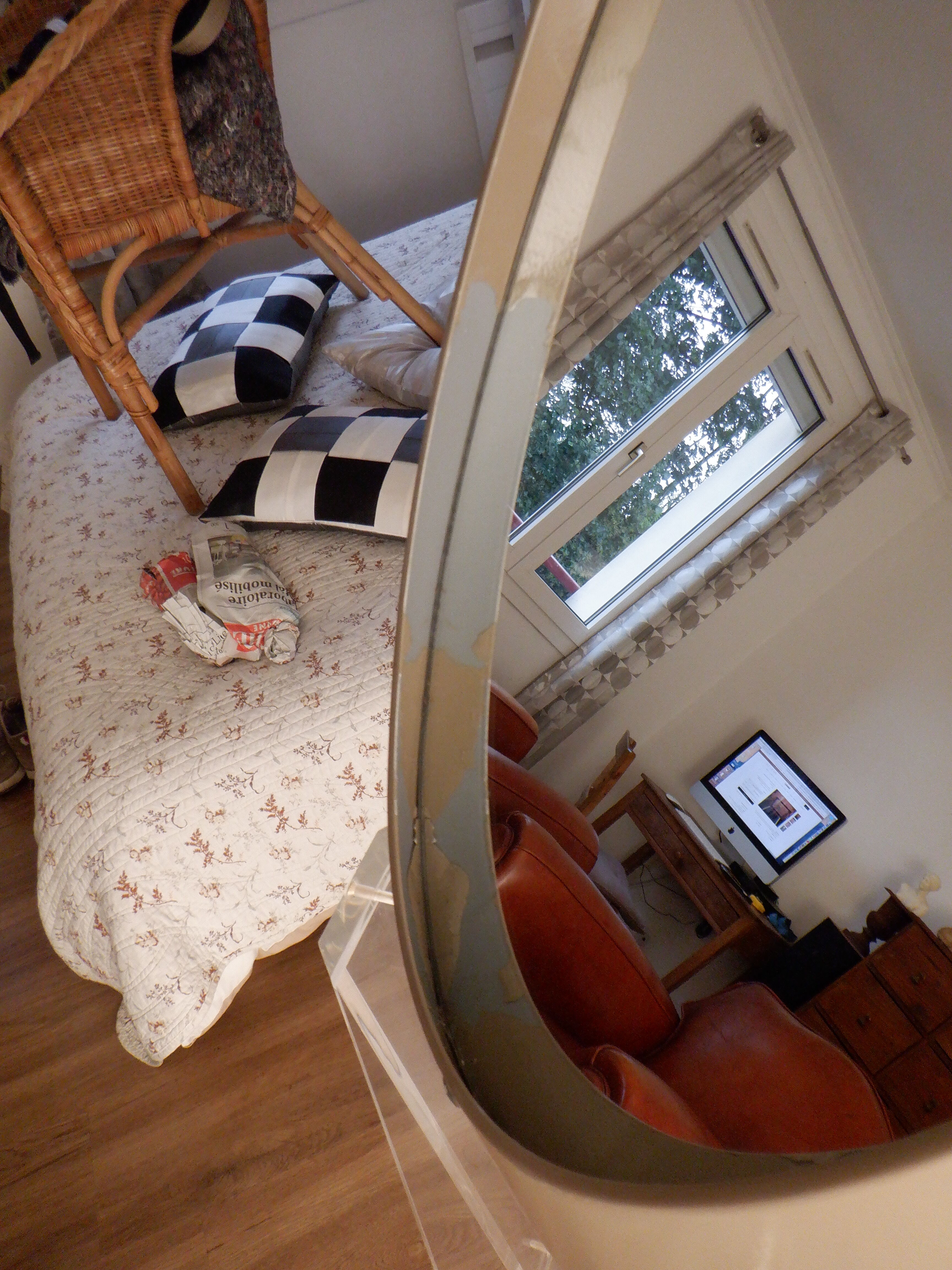 Roger Lecal Lipstick mirror