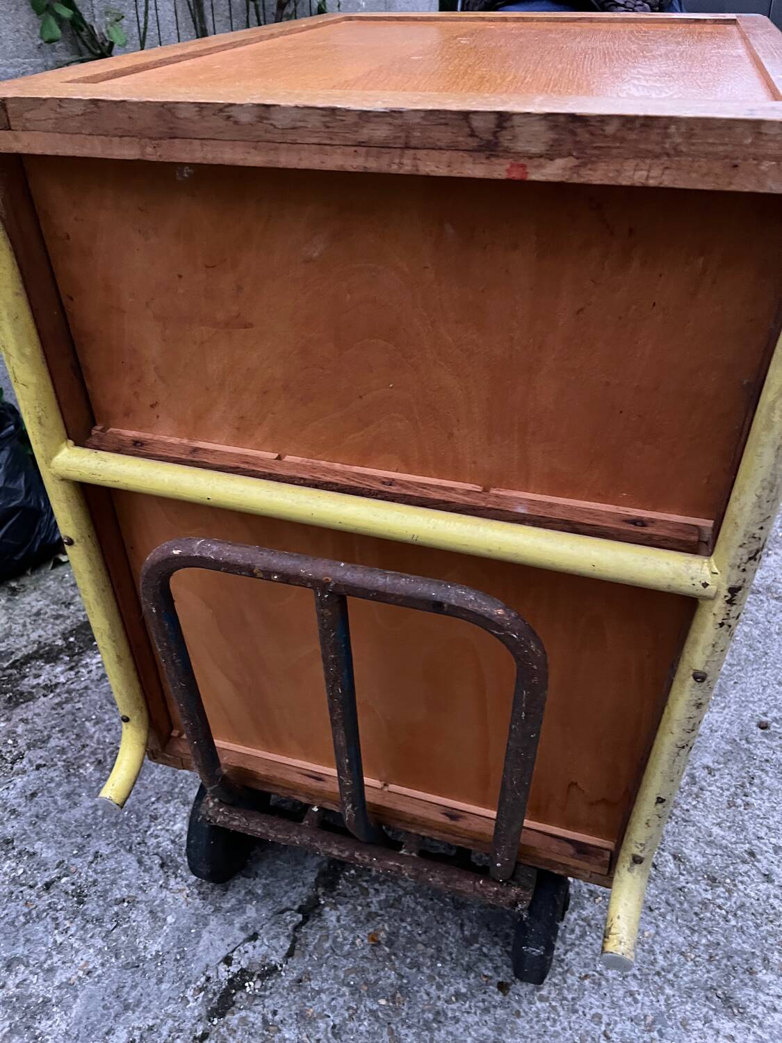 Workshop furniture for plans and drawings