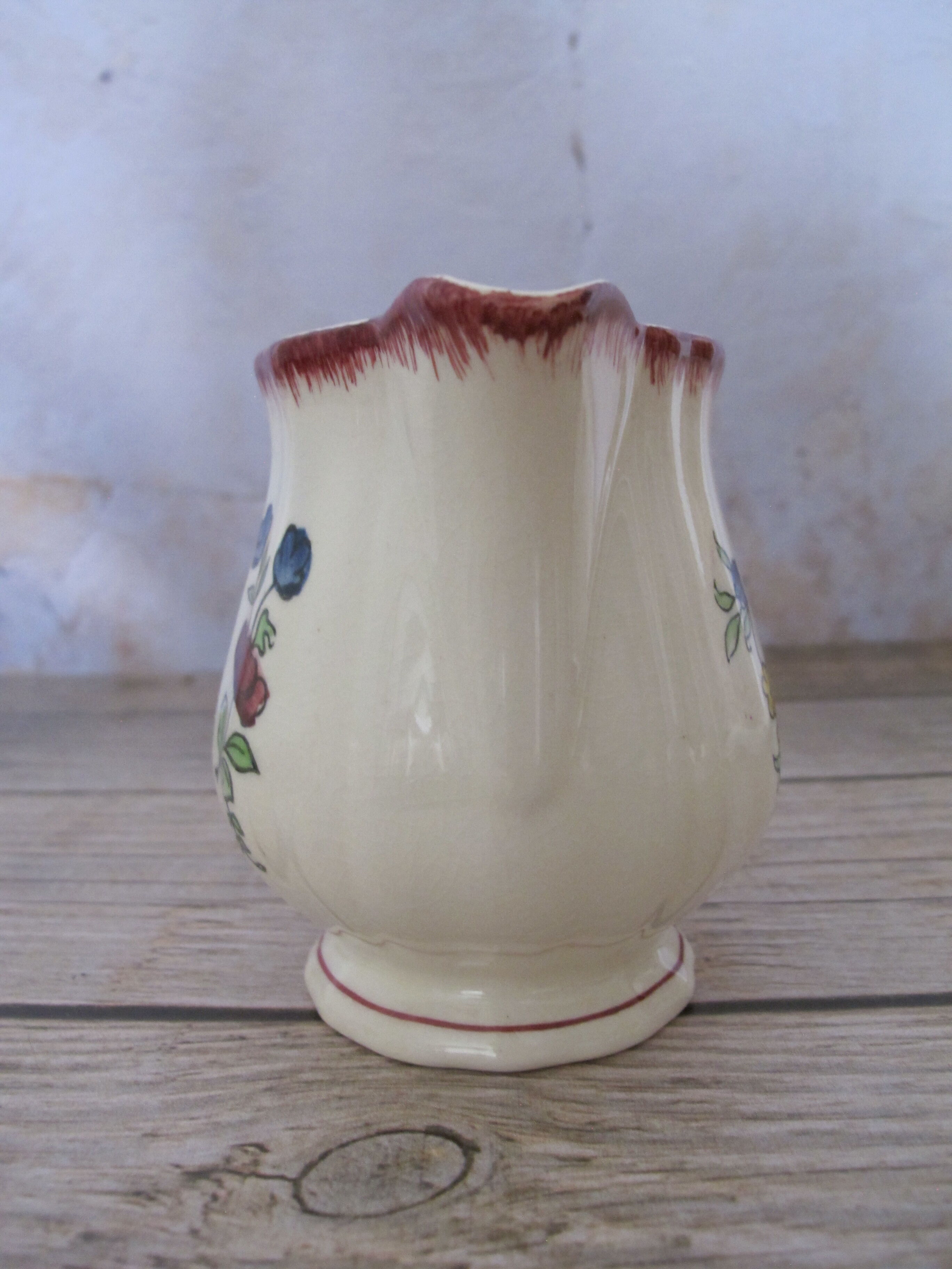 Gien milk pot