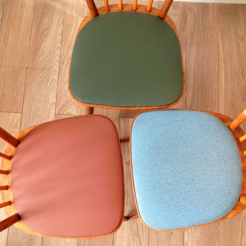 All wood chairs - terracotta