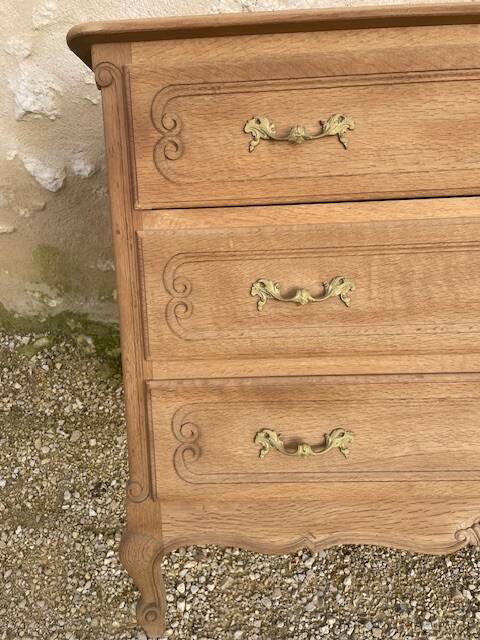 Louis XV style oak chest of drawers