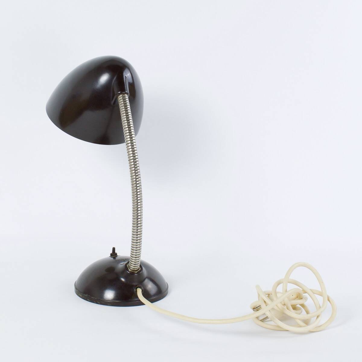 Art deco bakelite desk lamp from the 1930s-40s