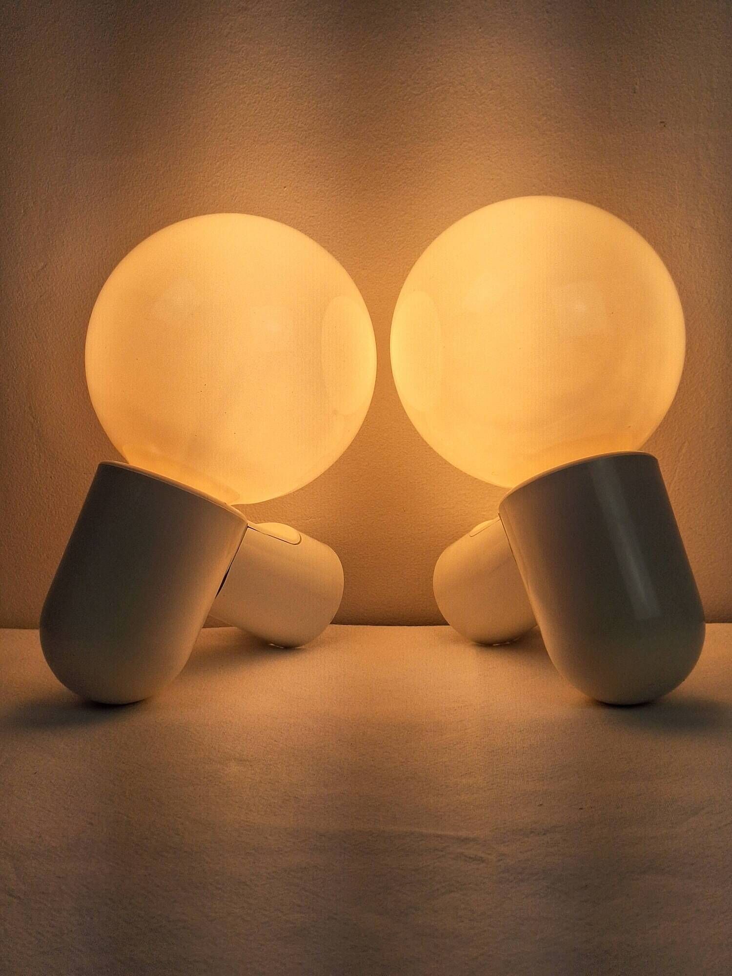 Pair of vintage space age wall lights in white plastic, Allibert 1970 bathroom bedside night light