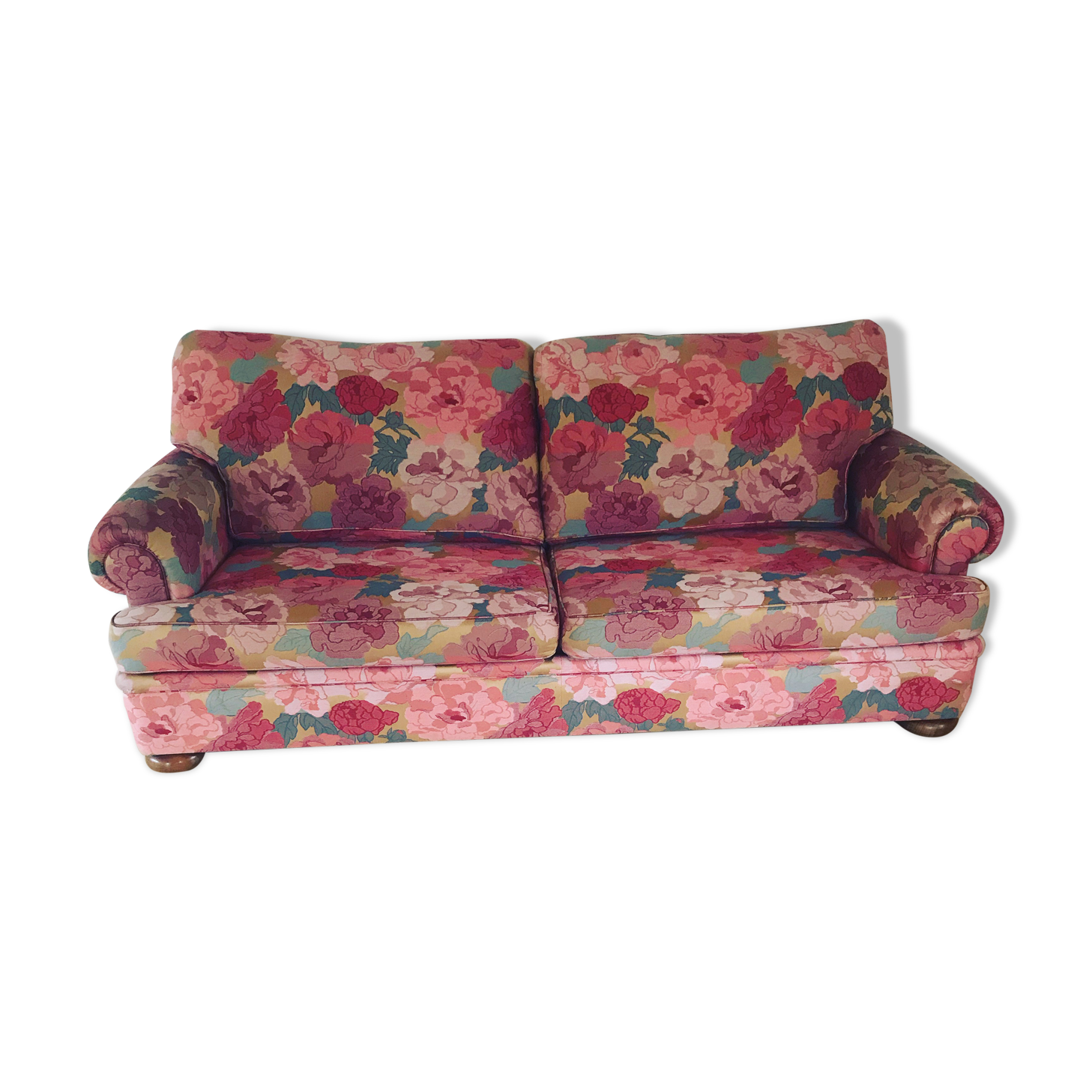 Schwartz floral vintage sofa