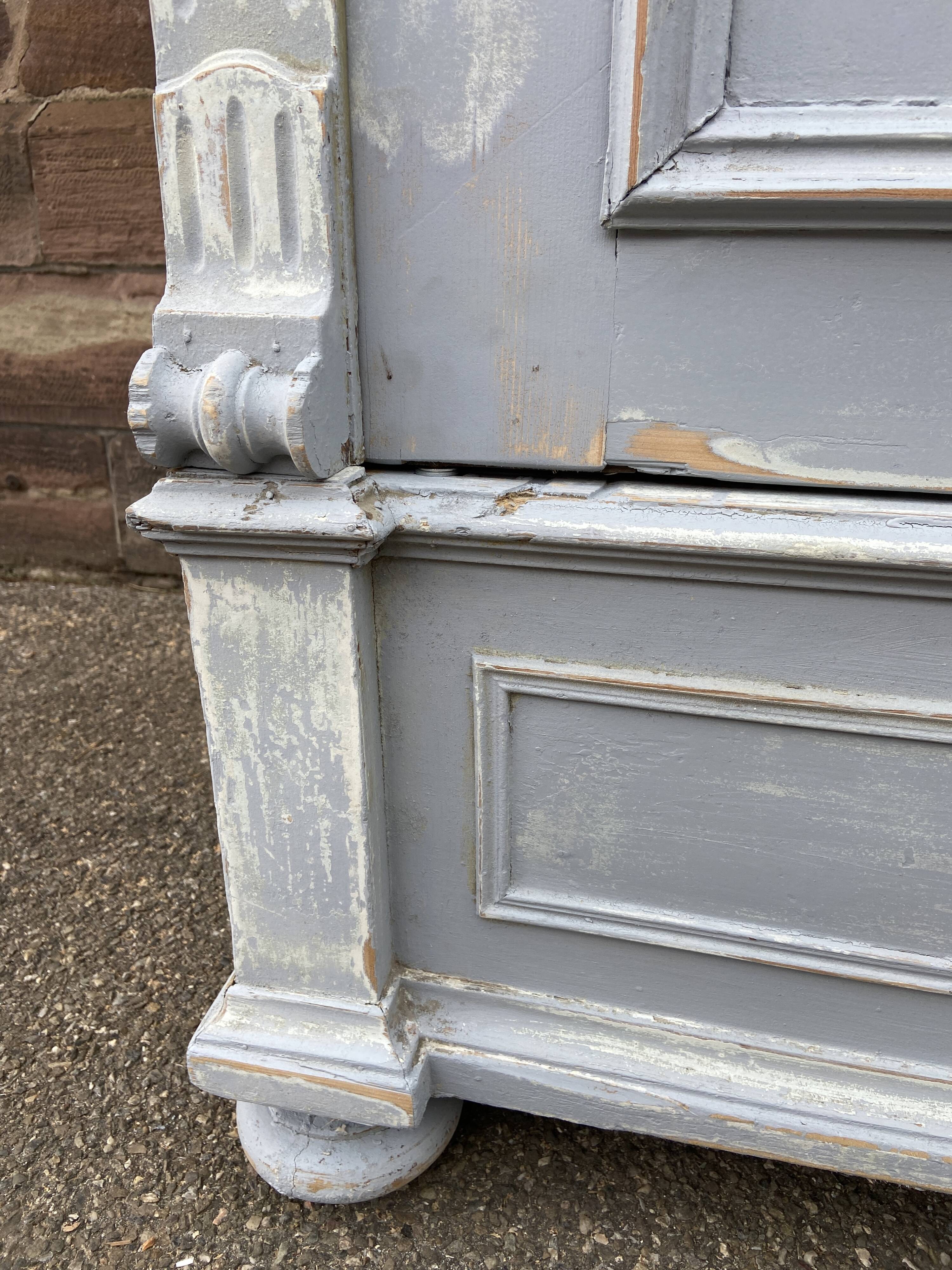 Rustic Alsatian cabinet late 19 Eme painted fir