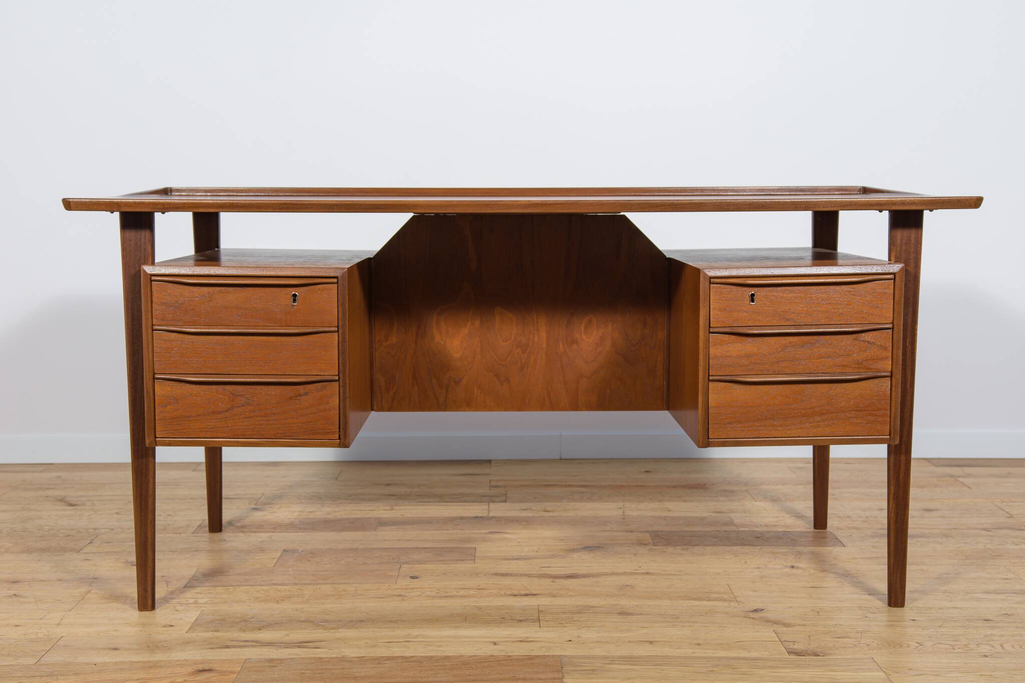 Mid-Century Freestanding Teak Desk by Peter Løvig Nielsen, 1960s