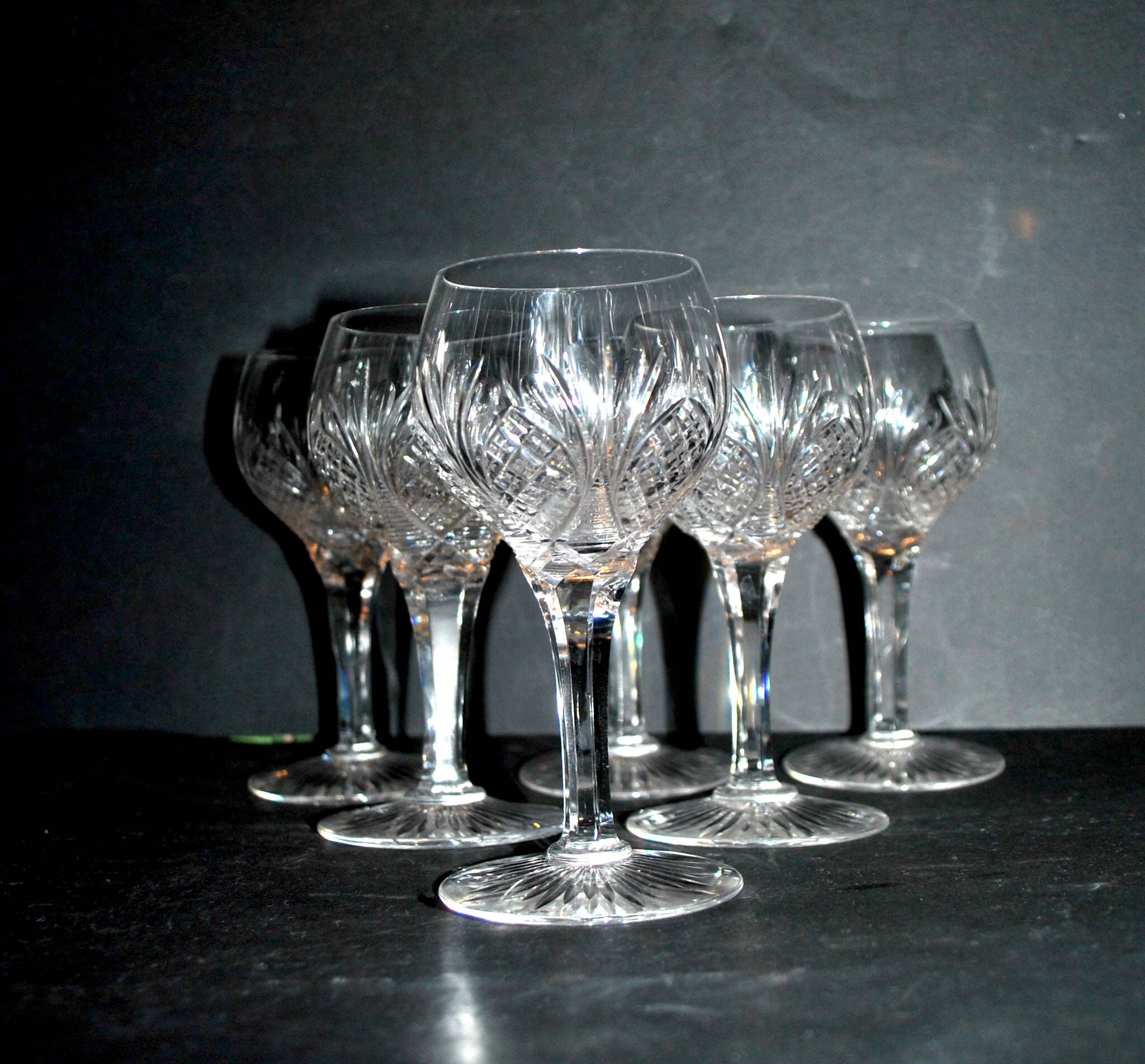 Set of 6 white wine glasses 1900 in cut crystal BACCARAT model 9157 catalog 1907 H13.5