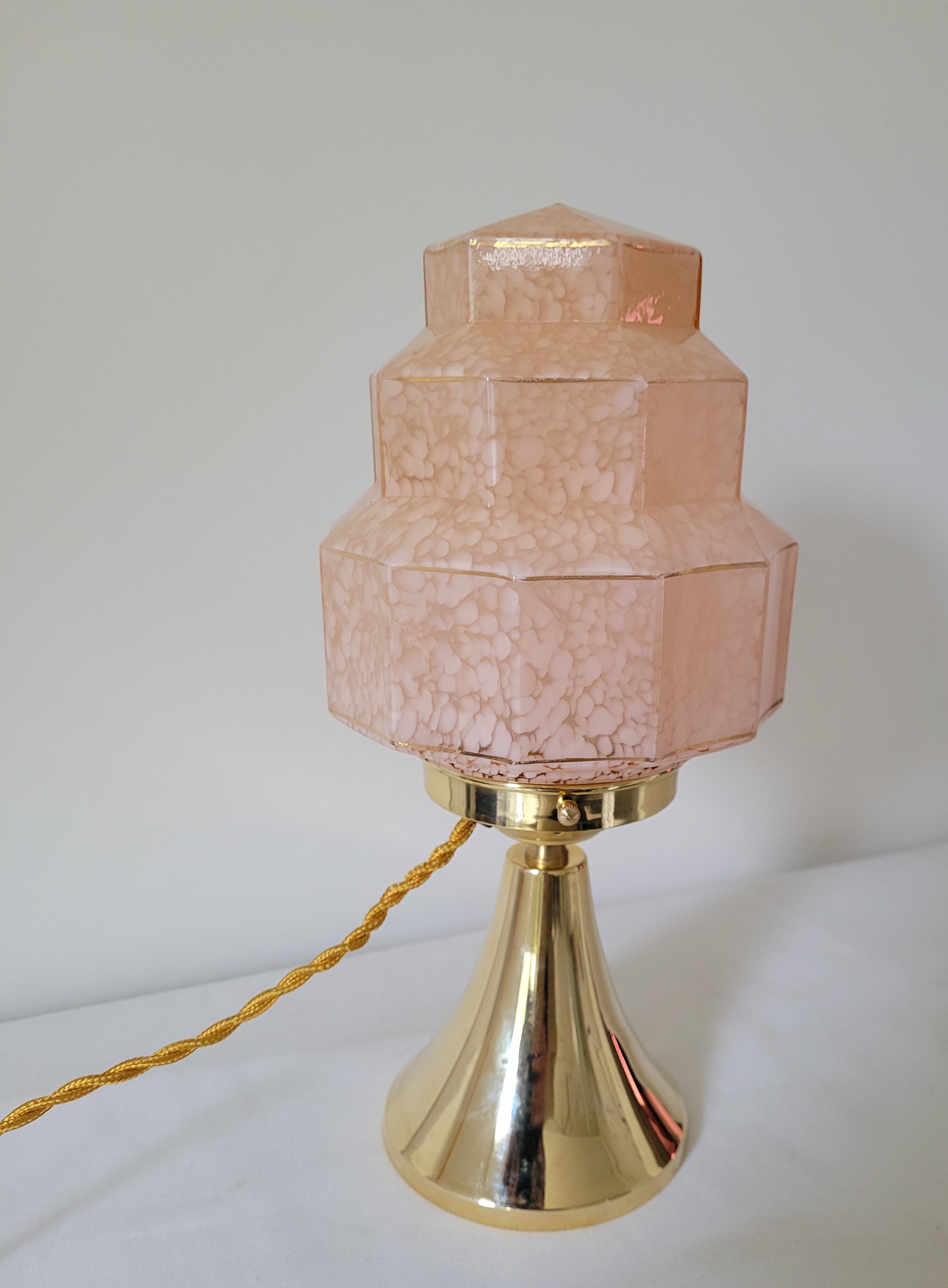 Art Deco glass skyscraper lamp from Clichy