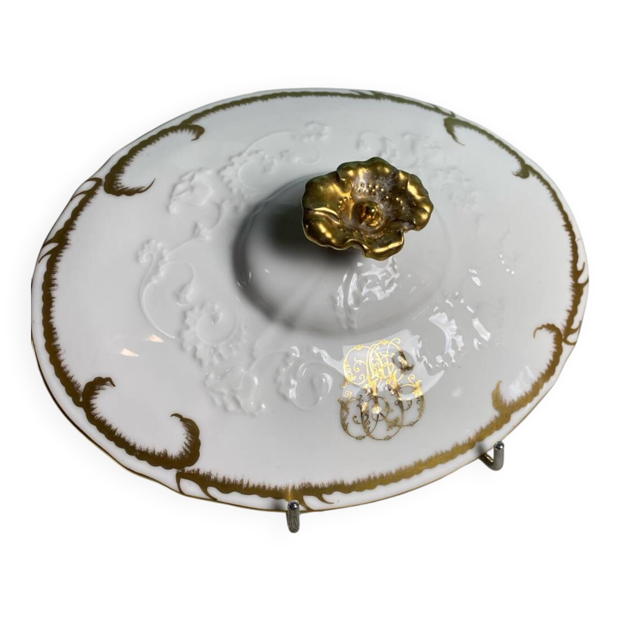 Soup tureen, vegetable dish in fine Limoges porcelain Monograms PJC gold