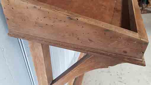 Old jewelry showcase