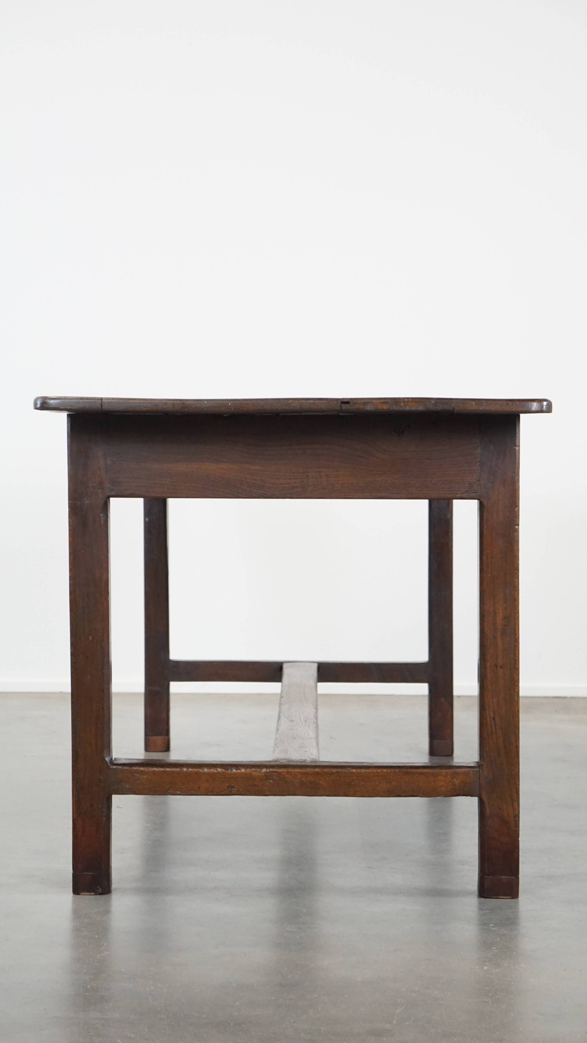 Early 19th-Century French Oak Dining Table with One Drawer