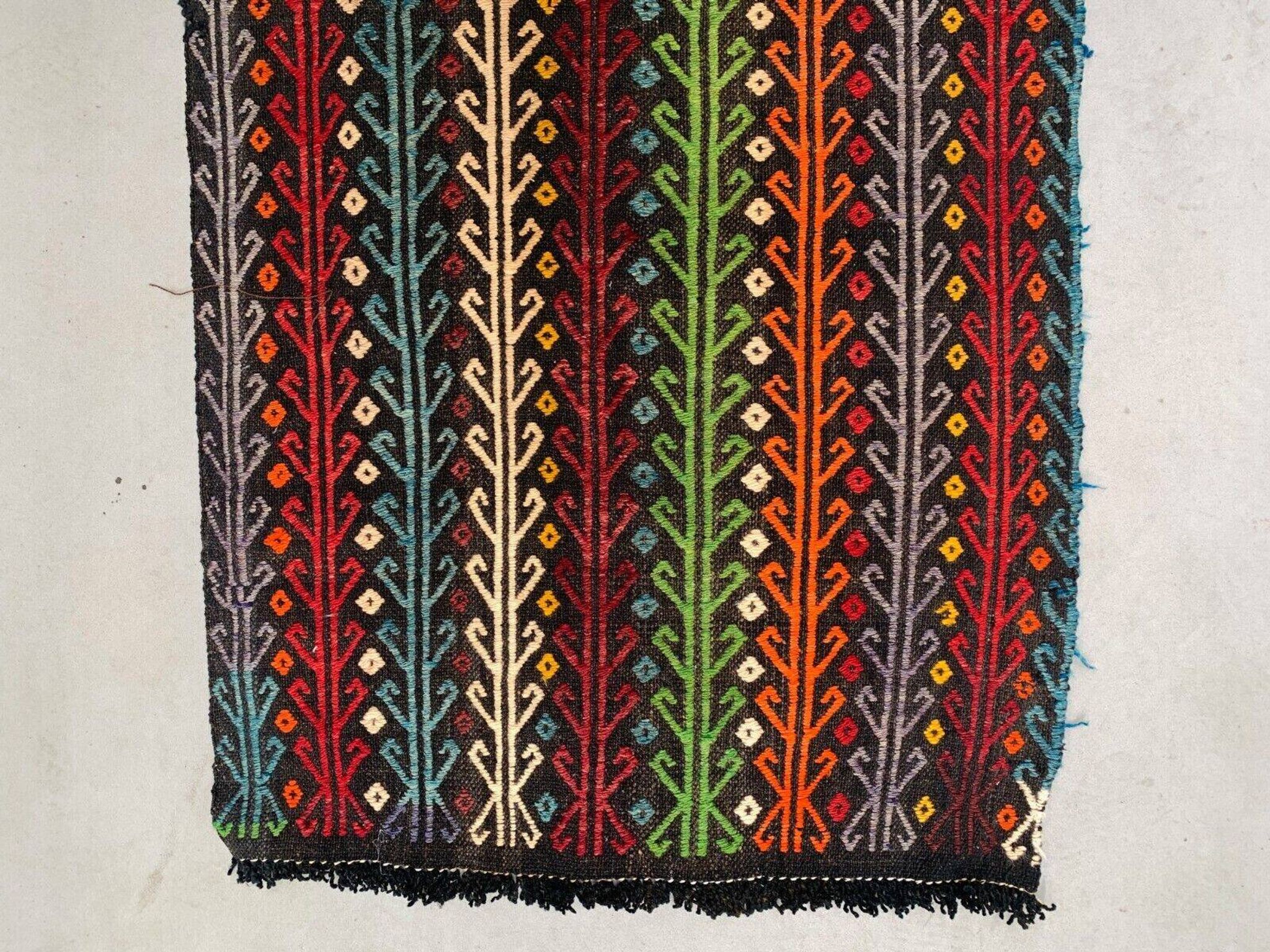 Old Turkish kilim runner 377x77 cm, shabby, vintage kelim red black 2492