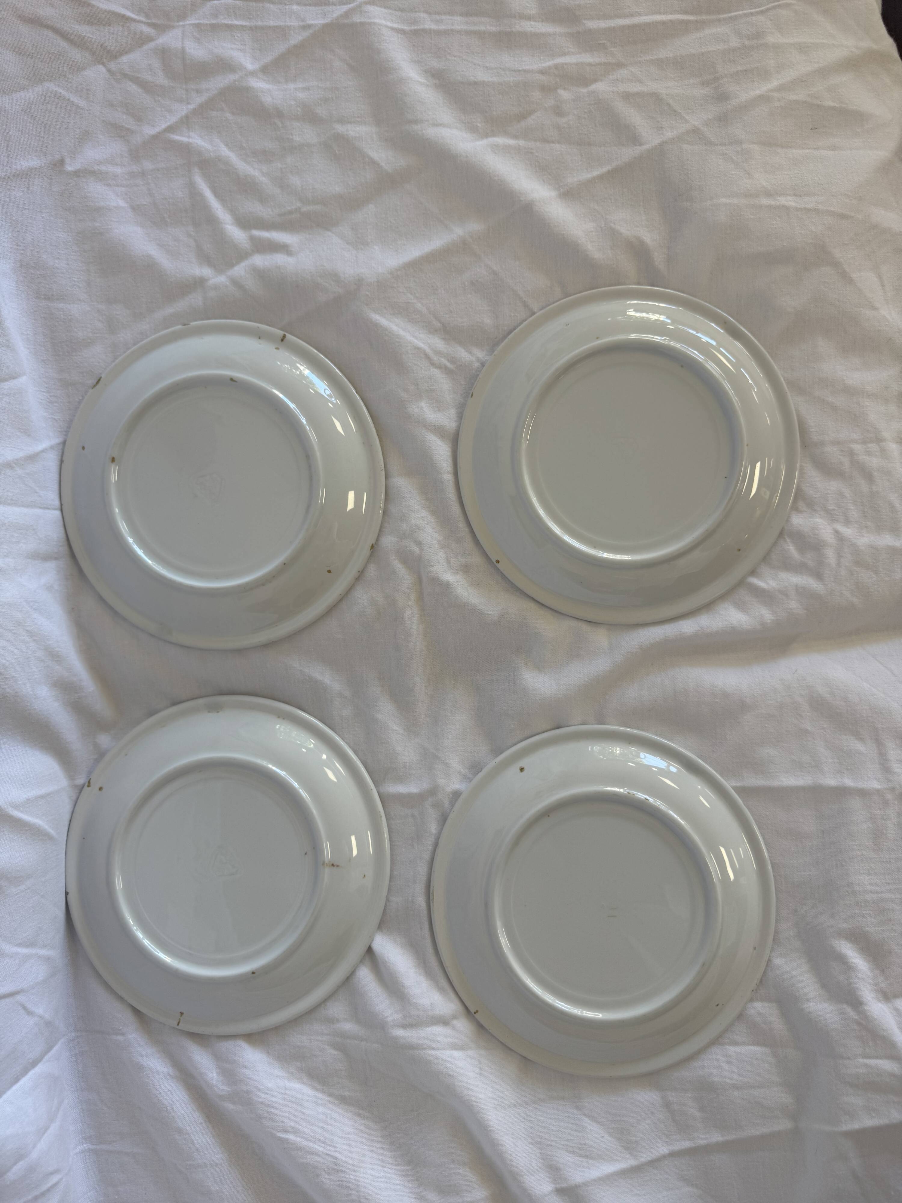 Dessert plates