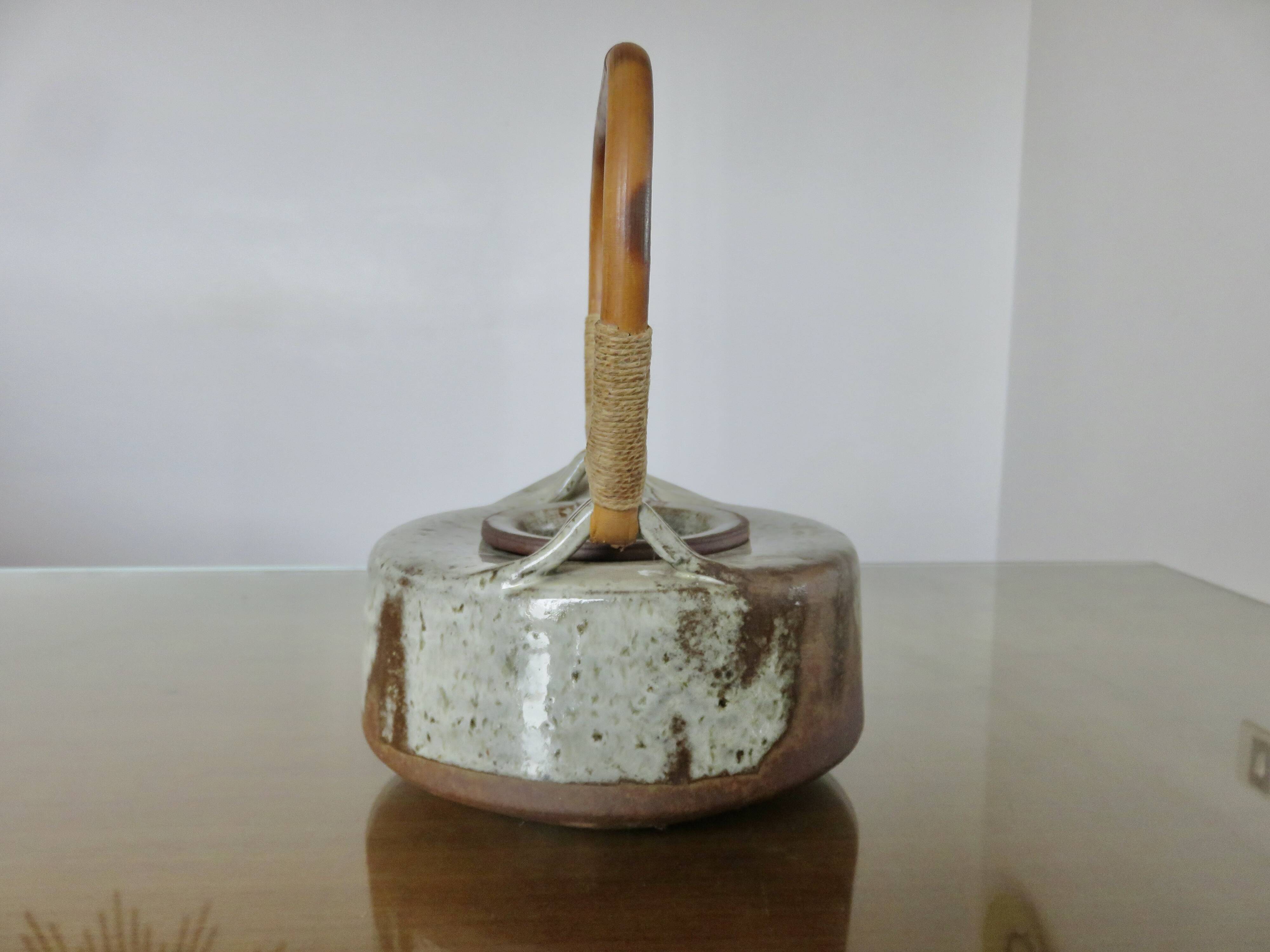 Stoneware teapot by René-Louis Dauchy, "Haute Ribes" pottery in Grasse, 1950.