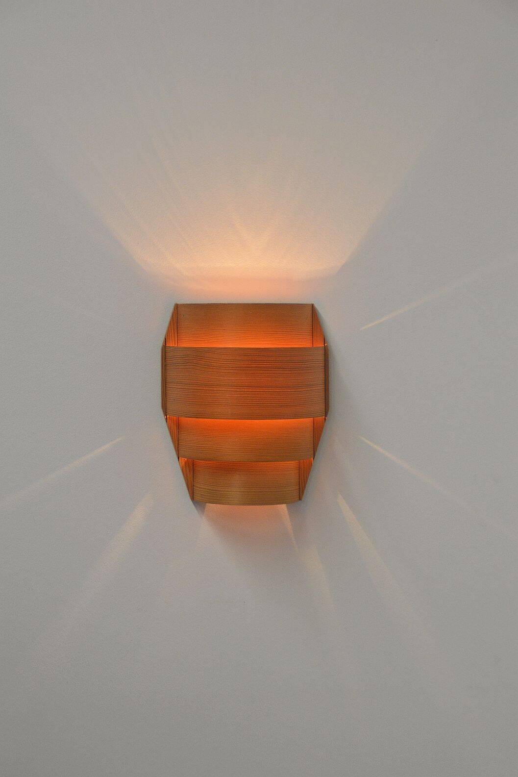 Scandinavian wooden wall lamp in pine veneer, 1960s