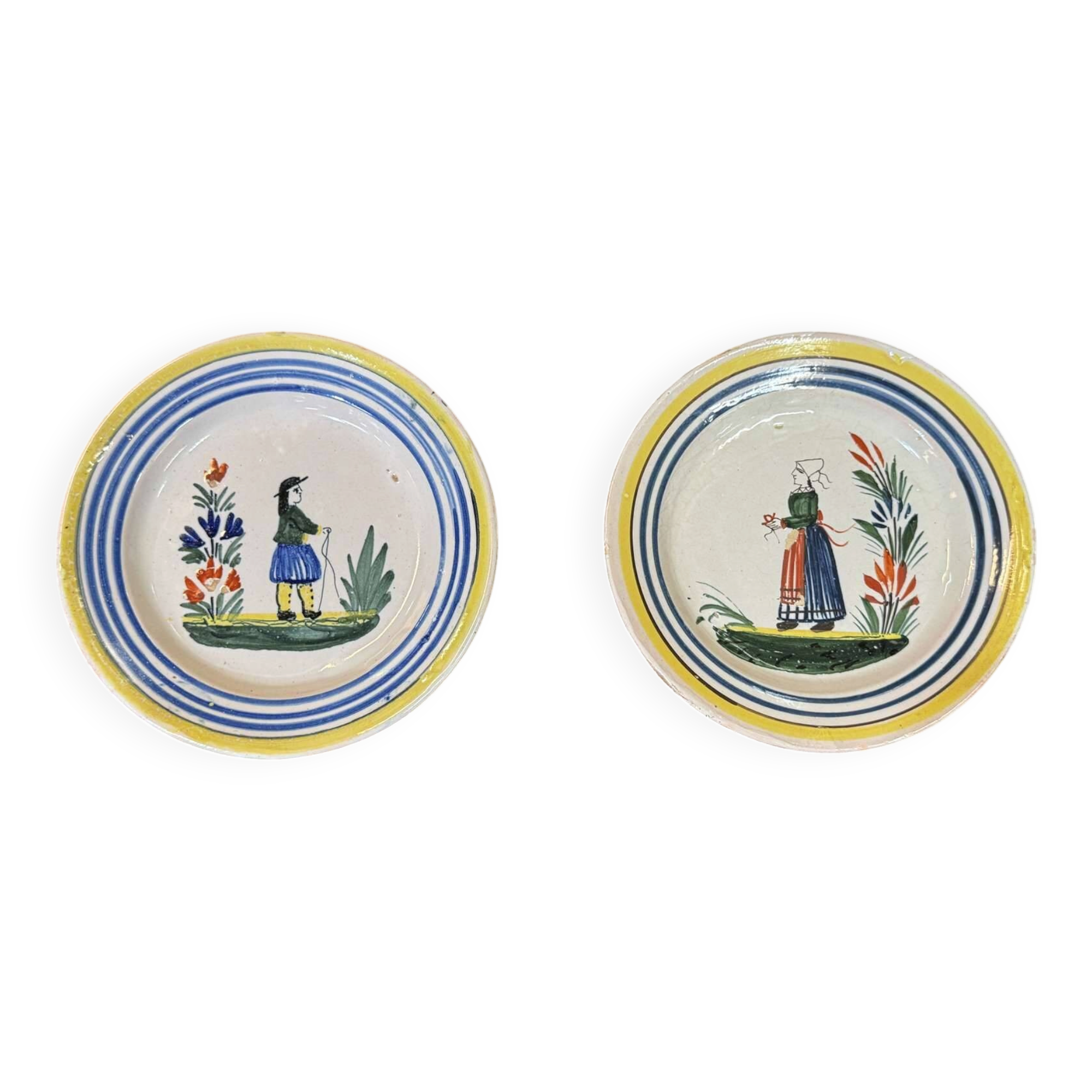 Paire d'assiettes en faience de Quimper des années 1930- D=17.5cm