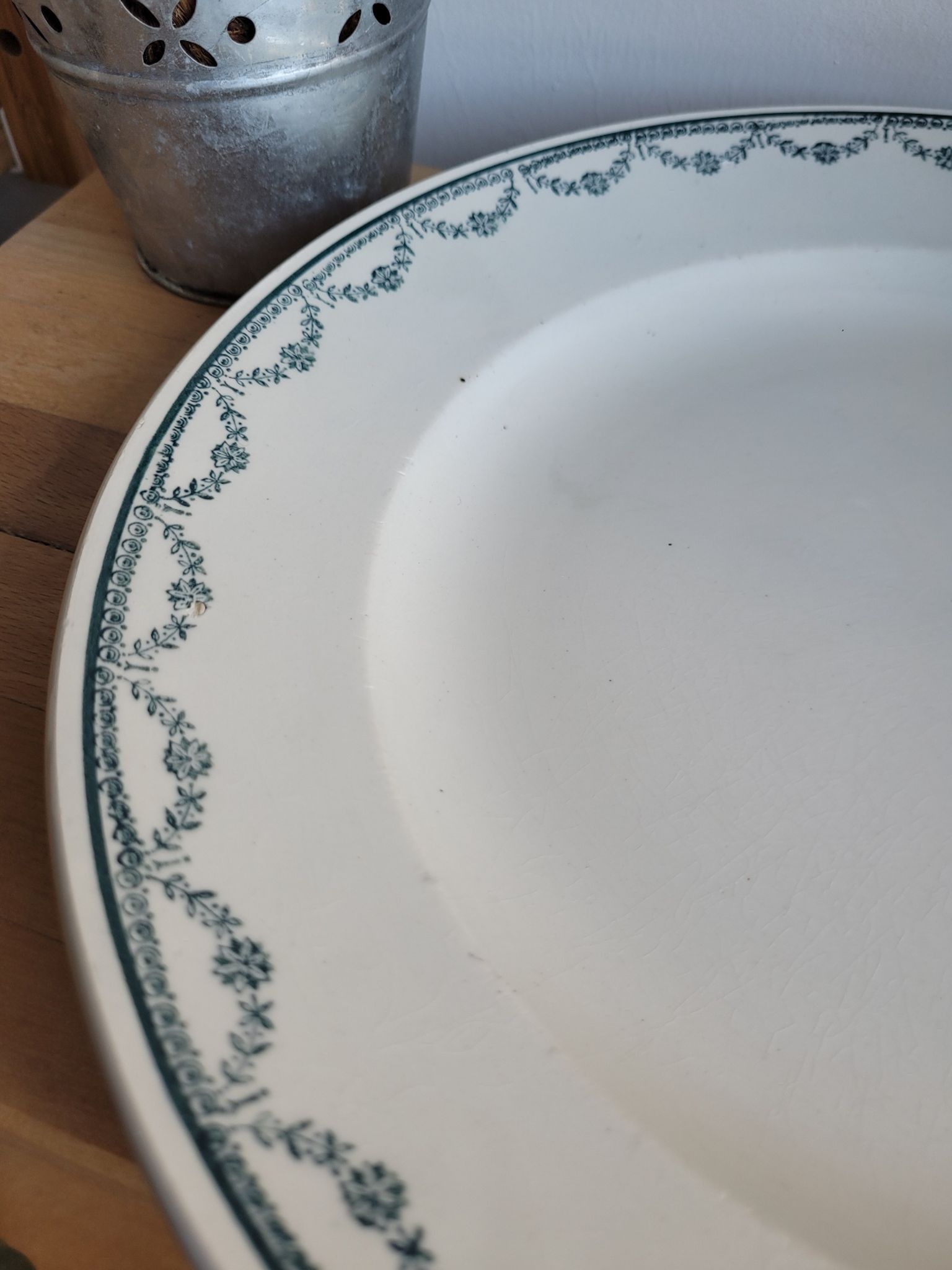 Assiette de présentation Saint Amandinoise n°6510