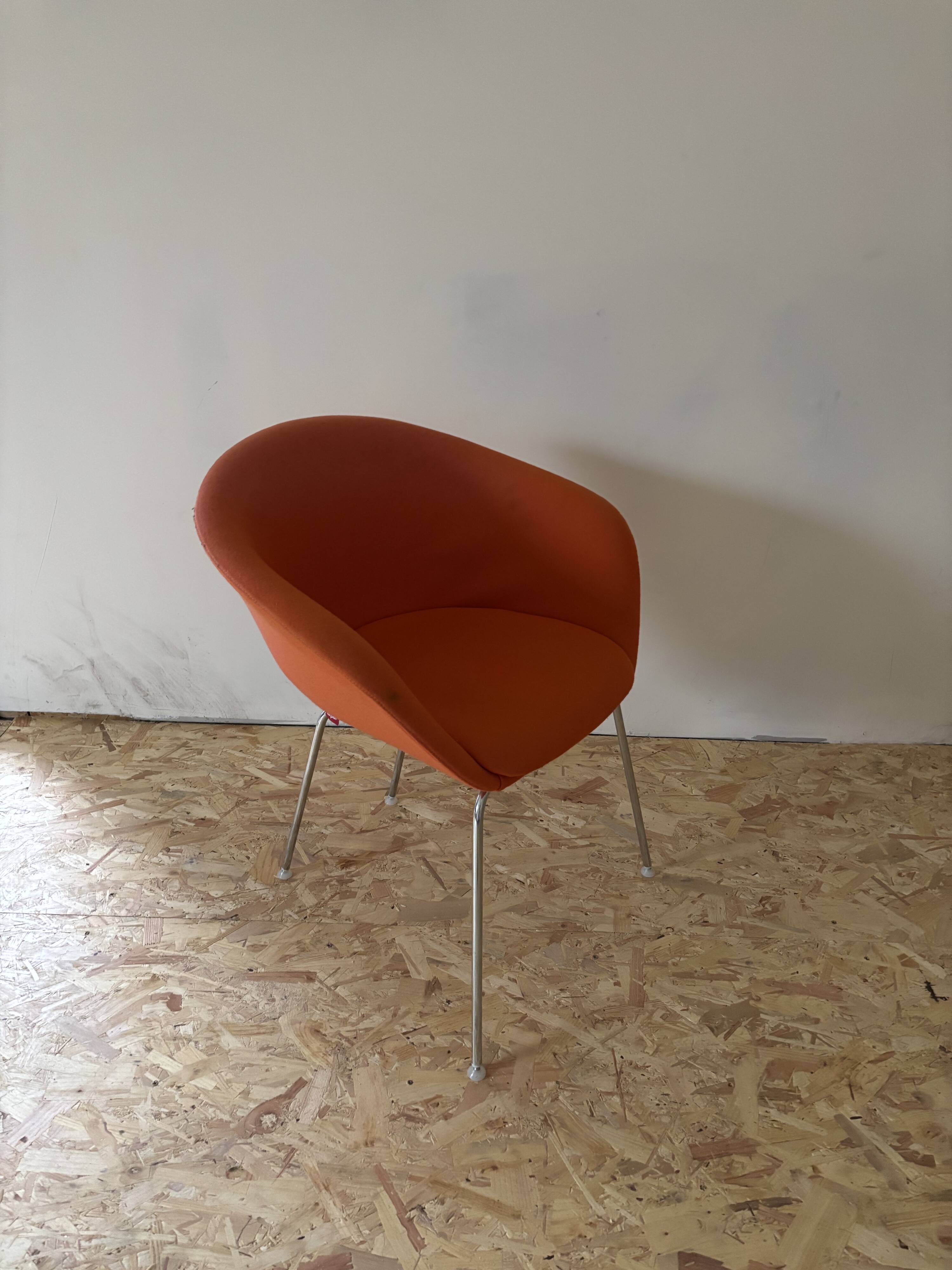 Arper Duna orange armchair