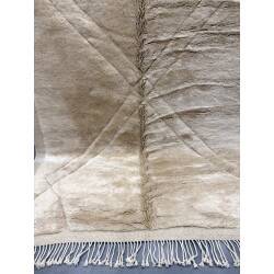 Berber artisanal rug Mrirt - 419