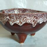 Ceramic tripod cup from accolay signed vintage