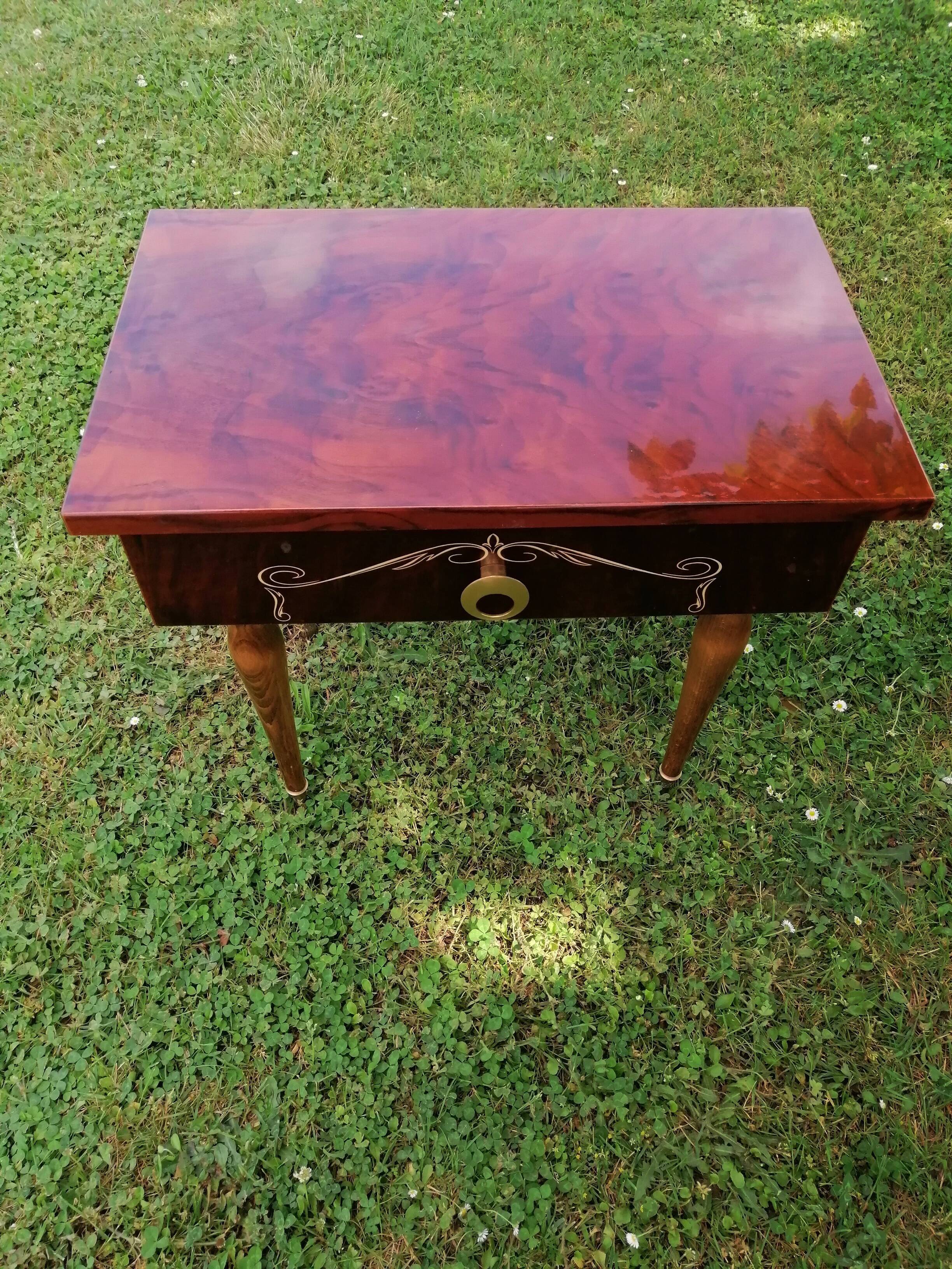 Paire de tables de chevet