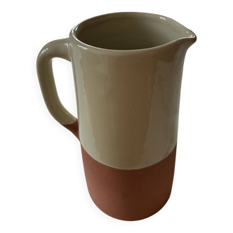 Two-tone terracotta jug