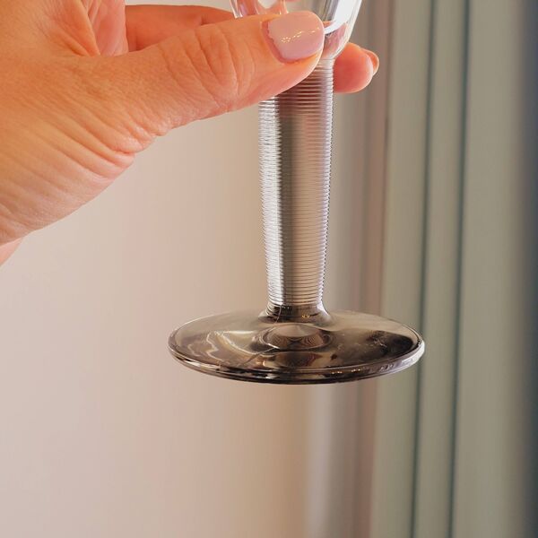 10 flûtes à champagne vintage Bormioli Rocco en cristal strié gris